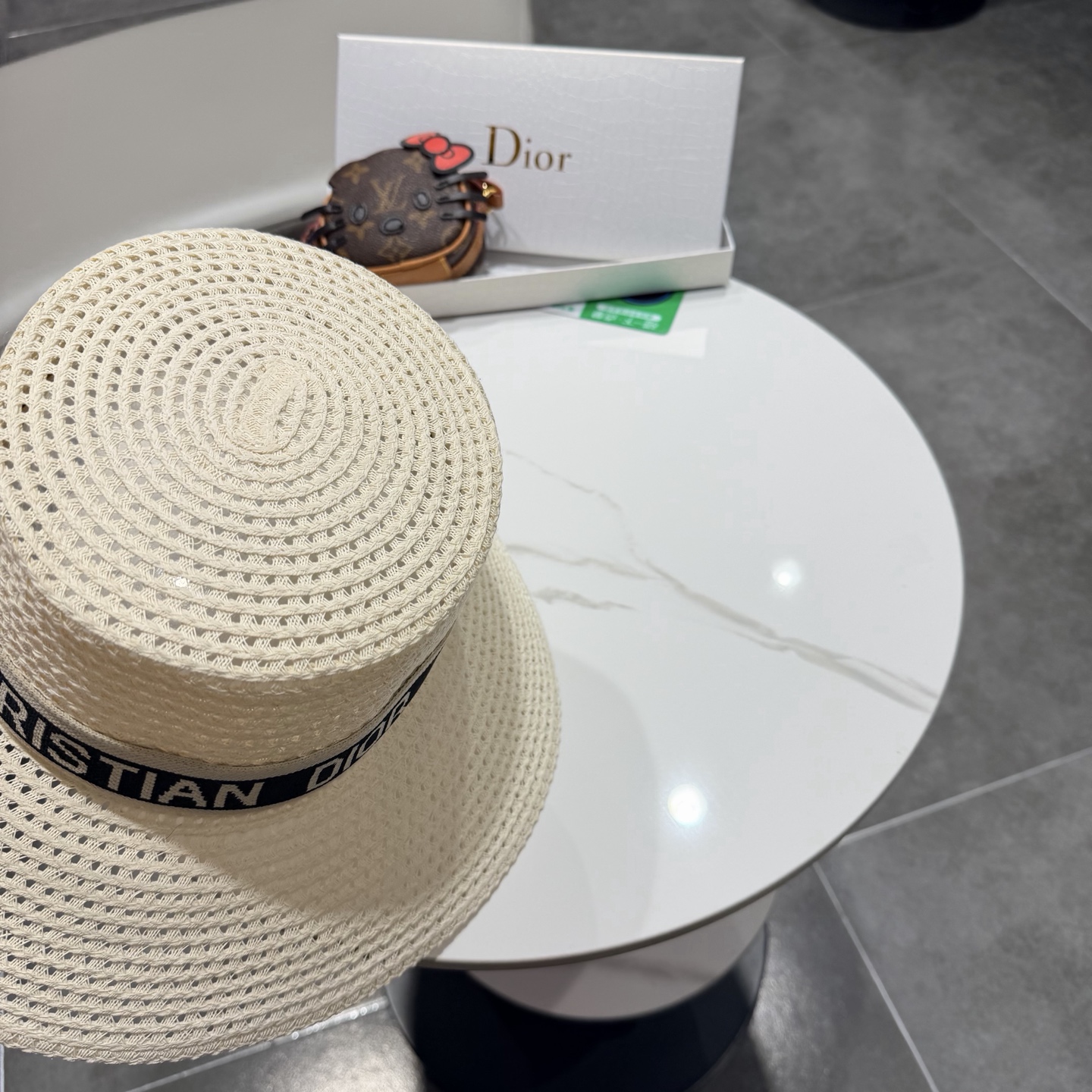 Dior迪奥  2026早春新款拉菲草韩版搭配草帽 精密编制工艺 百搭时尚，经典简约，官网新品