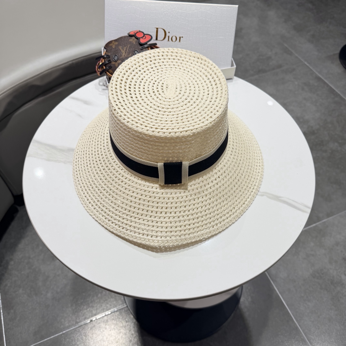 Dior迪奥  2026早春新款拉菲草韩版搭配草帽 精密编制工艺 百搭时尚，经典简约，官网新品