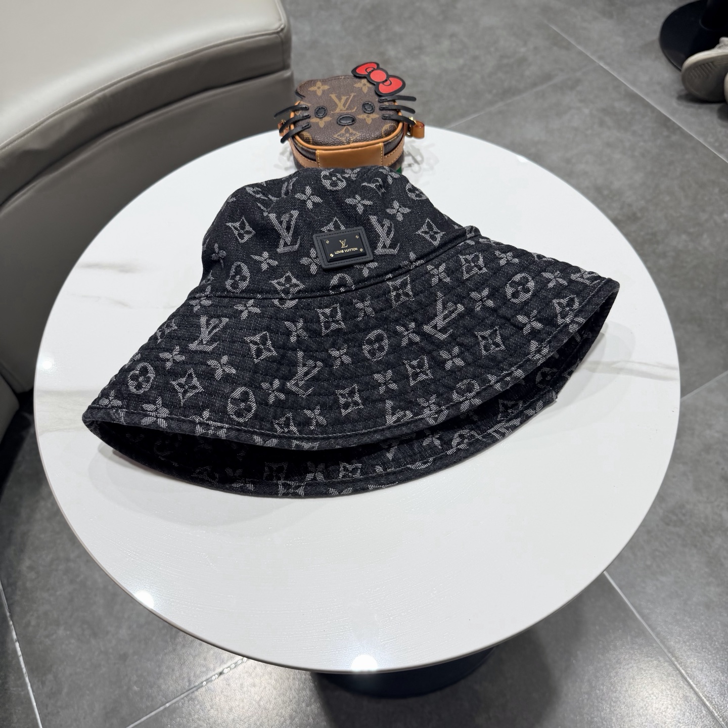 lv路易威登新款老花牛仔渔夫帽女秋冬季休闲百搭显脸小水桶帽男户外遮阳盆帽
