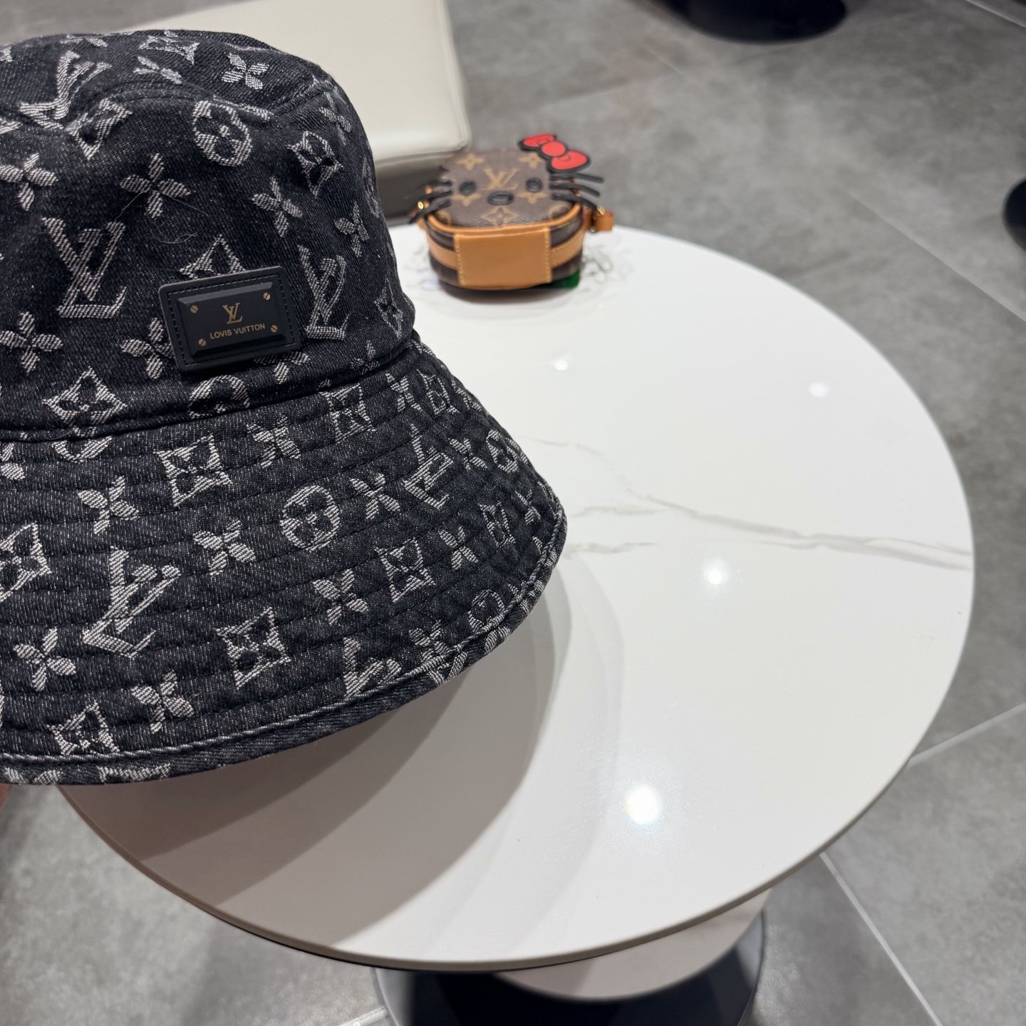 lv路易威登新款老花牛仔渔夫帽女秋冬季休闲百搭显脸小水桶帽男户外遮阳盆帽