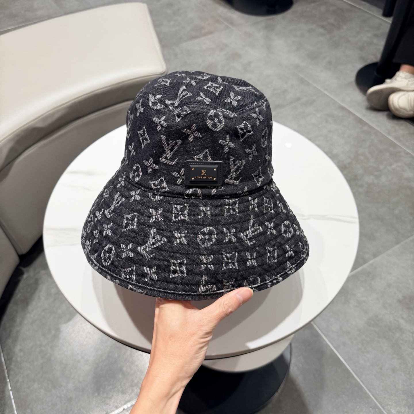 lv路易威登新款老花牛仔渔夫帽女秋冬季休闲百搭显脸小水桶帽男户外遮阳盆帽