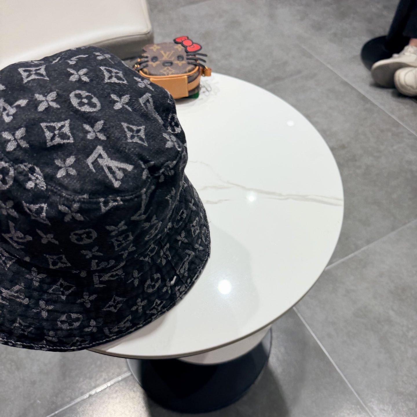 lv路易威登新款老花牛仔渔夫帽女秋冬季休闲百搭显脸小水桶帽男户外遮阳盆帽