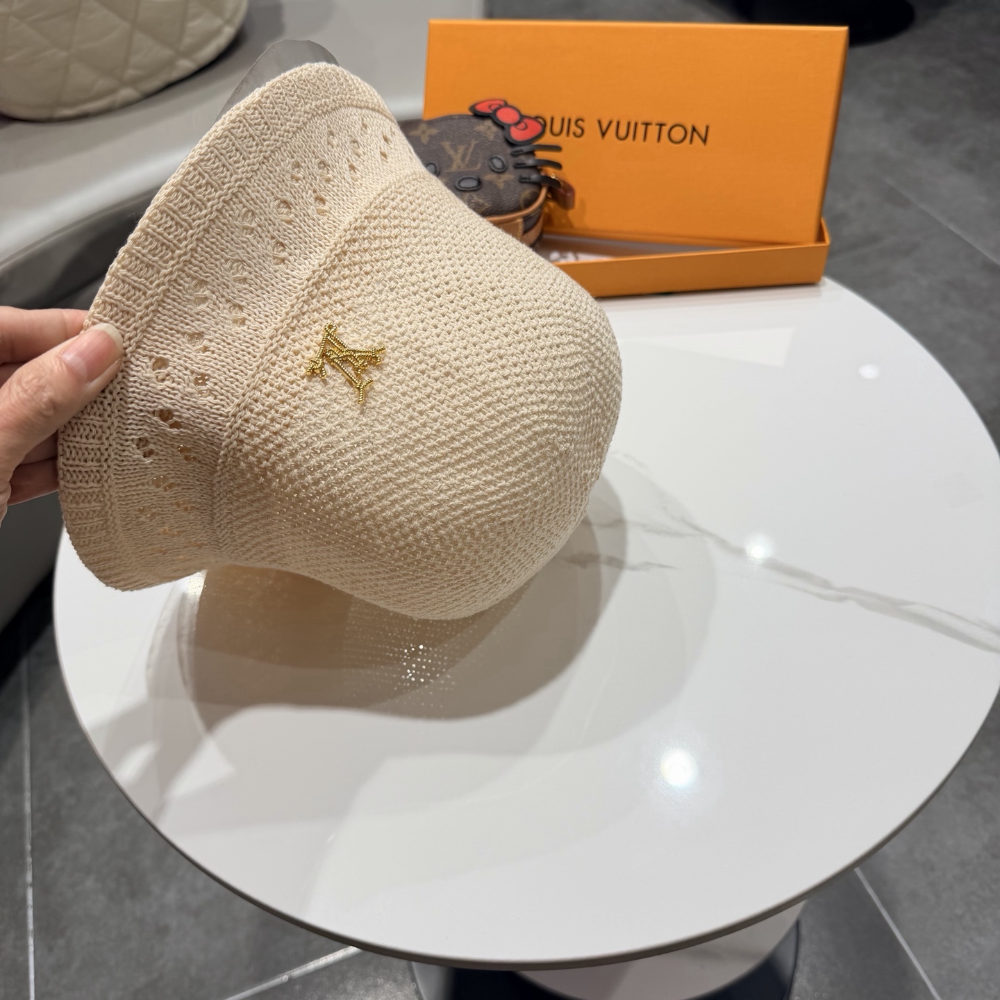 lv路易威登2026新款韩版镂空渔夫帽女春夏透气防晒遮阳帽子百搭显脸小水桶帽