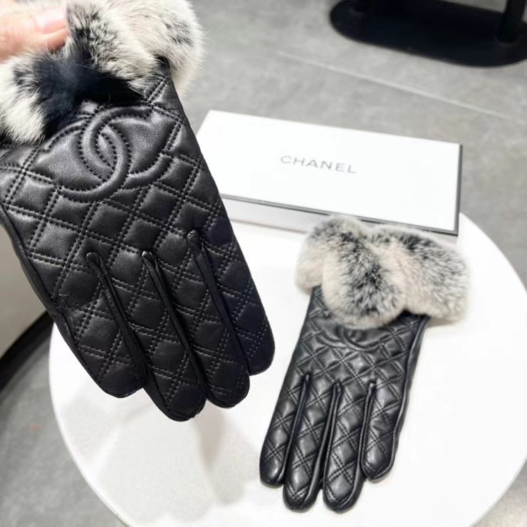 NO:718563,Women's Chanel 2025 Autumn and Winter Double C Lazy Rabbit Sheepskin Gloves Mobile Phone Touch Screen, Worth Comparing Different Quality of the Same Style, Quickly Killing Poor Products in the Market, Imported First-Class Sheepskin Lazy Rabbit Fur Lined with Velvet, Classic and Timeless. If you like it, you can buy it, this quality can be used next year after using it this year [Happy][Happy][Happy] Size One-size-fits-all gloves, gloves, chanel, chanel, sheepskin, gloves19860909女款Chanel 香奈儿2025秋冬双C懒兔毛羊皮手套手机触屏,值得对比同款不同品质,秒杀市场差产品,进口一级羊皮懒兔毛内里加绒 经典不过时款.喜欢可以入手了,这种品质的今年用了明年还能用 [愉快][愉快][愉快]码数 均码手套,手套,chanel,chanel,sheepskin,gloves,accessory