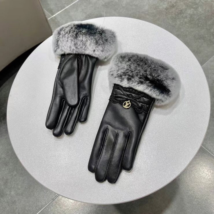 NO:718557,Comes with packaging LV Louis Vuitton LV2025 autumn and winter lazy rabbit sheepskin gloves with mobile phone touch screen, it is worth comparing the same style with different qualities, instantly killing the poor products in the market, imported first-grade sheepskin lazy rabbit fur with velvet inside, a classic and timeless style. If you like it, you can buy it, this quality can be used this year and next year [Happy][Happy][Happy] M L gloves, gloves, louis vuitton, louis vuitton, sheepskin, gloves19860909配包装LV路易威登LV2025秋冬懒兔毛羊皮手套手机触屏,值得对比同款不同品质,秒杀市场差产品,进口一级羊皮懒兔毛内里加绒 经典不过时款.喜欢可以入手了,这种品质的今年用了明年还能用 [愉快][愉快][愉快]M L手套,手套,louis vuitton,louis vuitton,sheepskin,gloves,accessory
