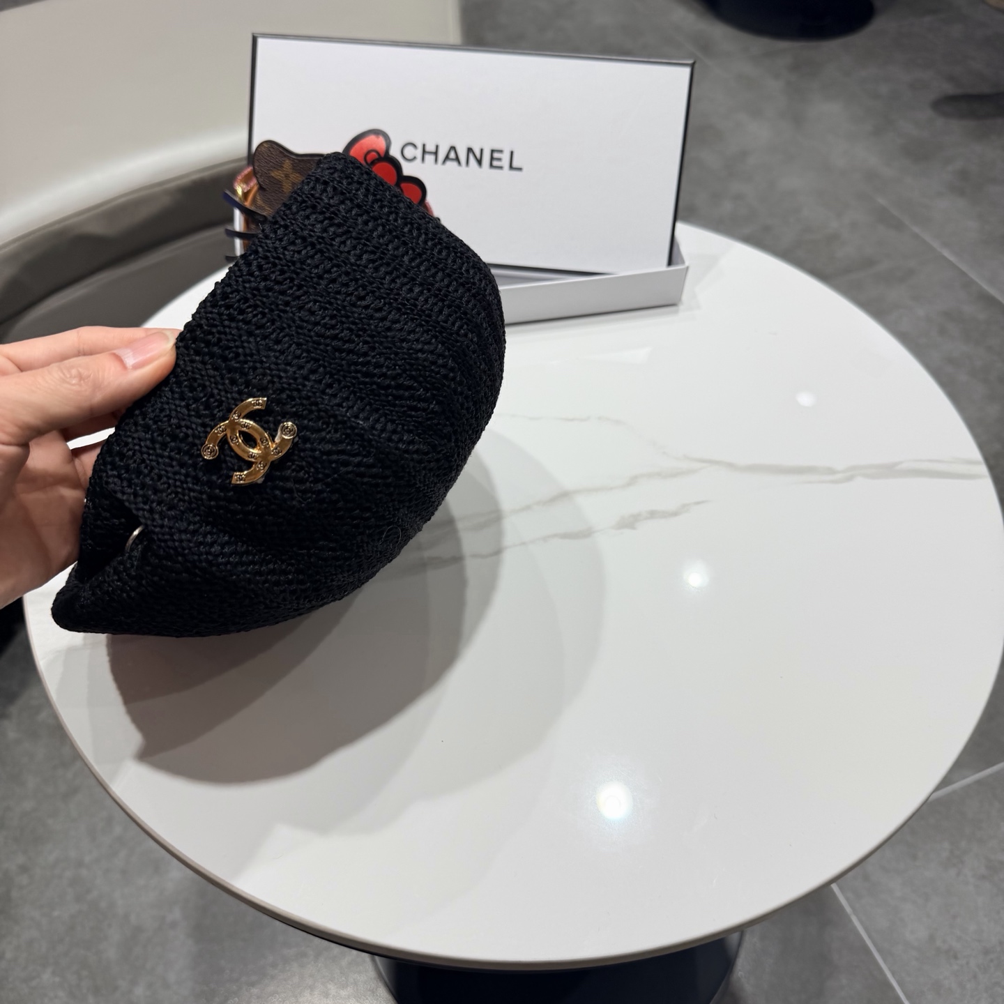 chanel贝雷帽子女2026新款时尚百搭显脸小夏季英伦风透气薄款画家帽香奈儿