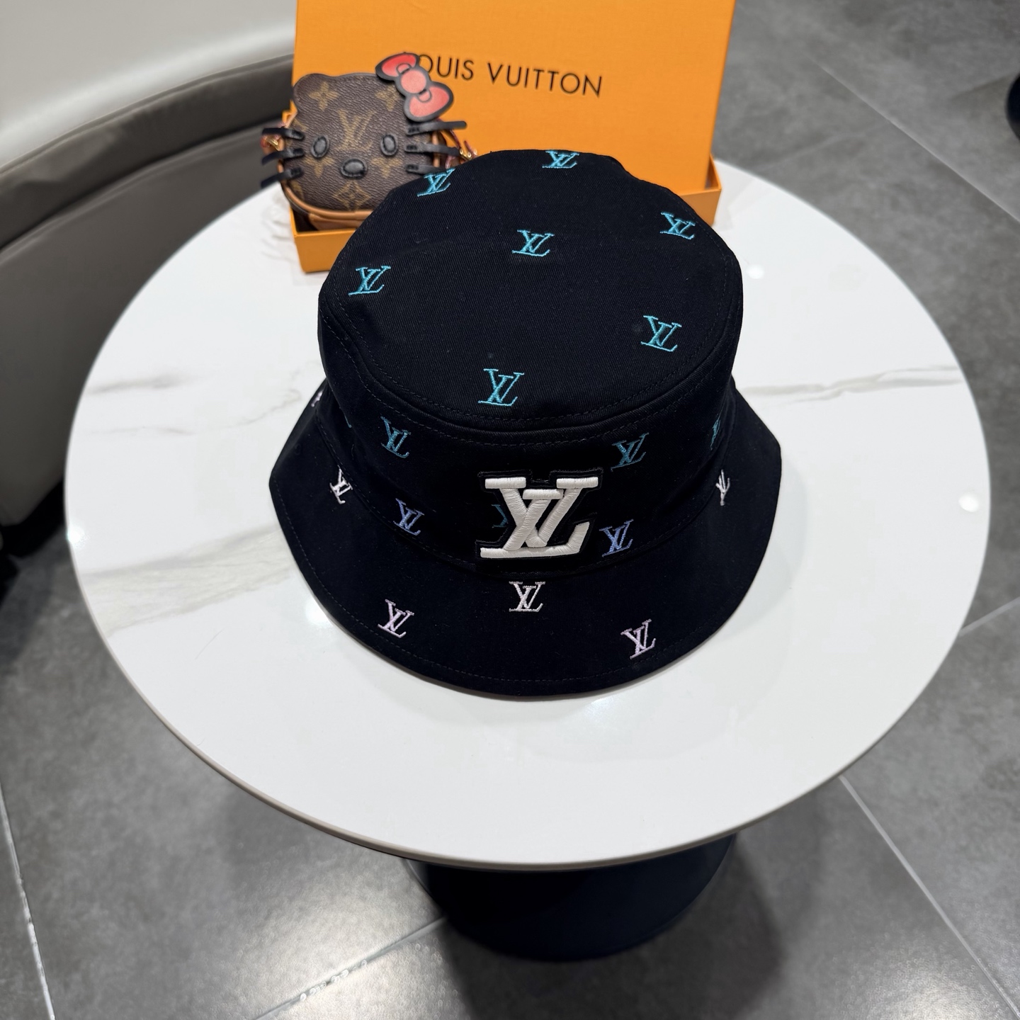 Lv路易威登2026新款可遮阳帽女透气渔夫帽度假旅游拍照时尚搭子