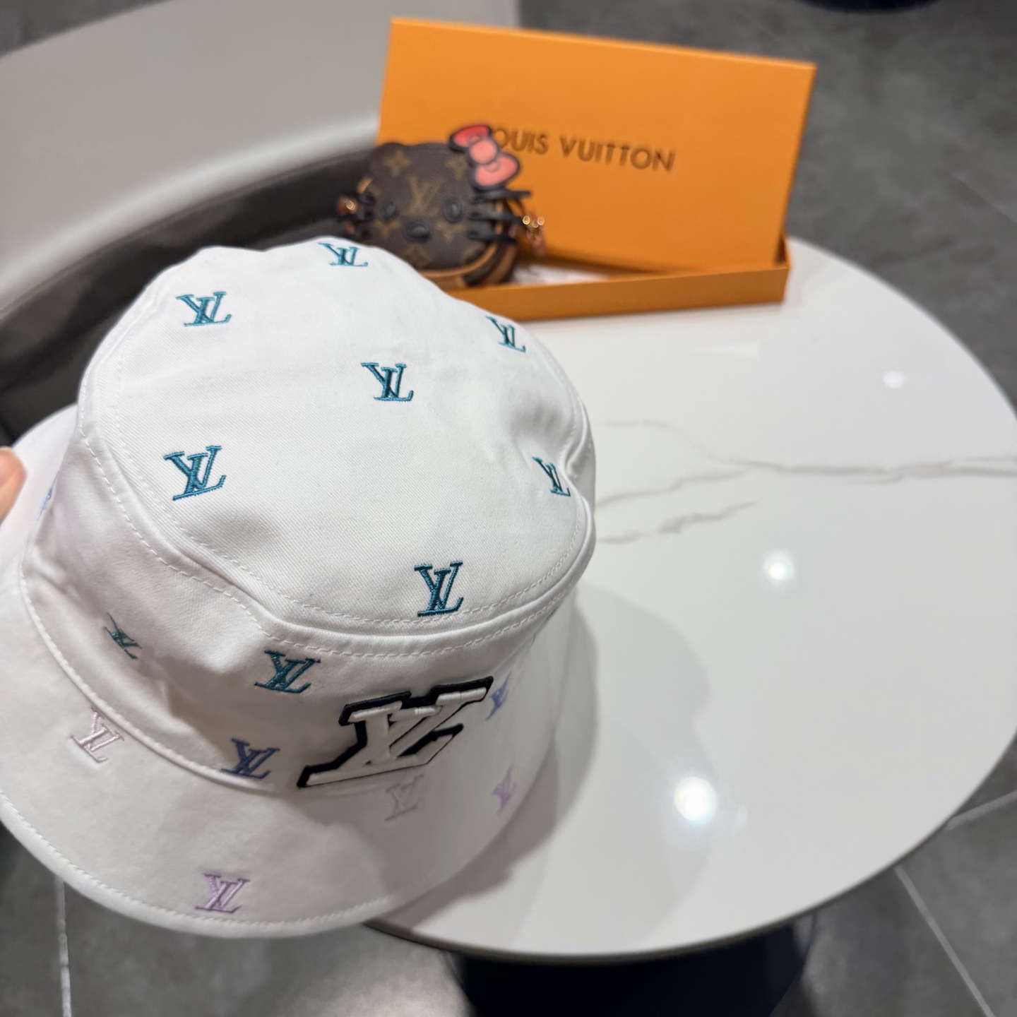 Lv路易威登2026新款可遮阳帽女透气渔夫帽度假旅游拍照时尚搭子