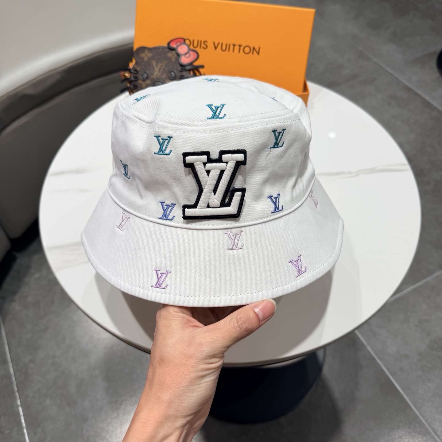 Lv路易威登2026新款可遮阳帽女透气渔夫帽度假旅游拍照时尚搭子