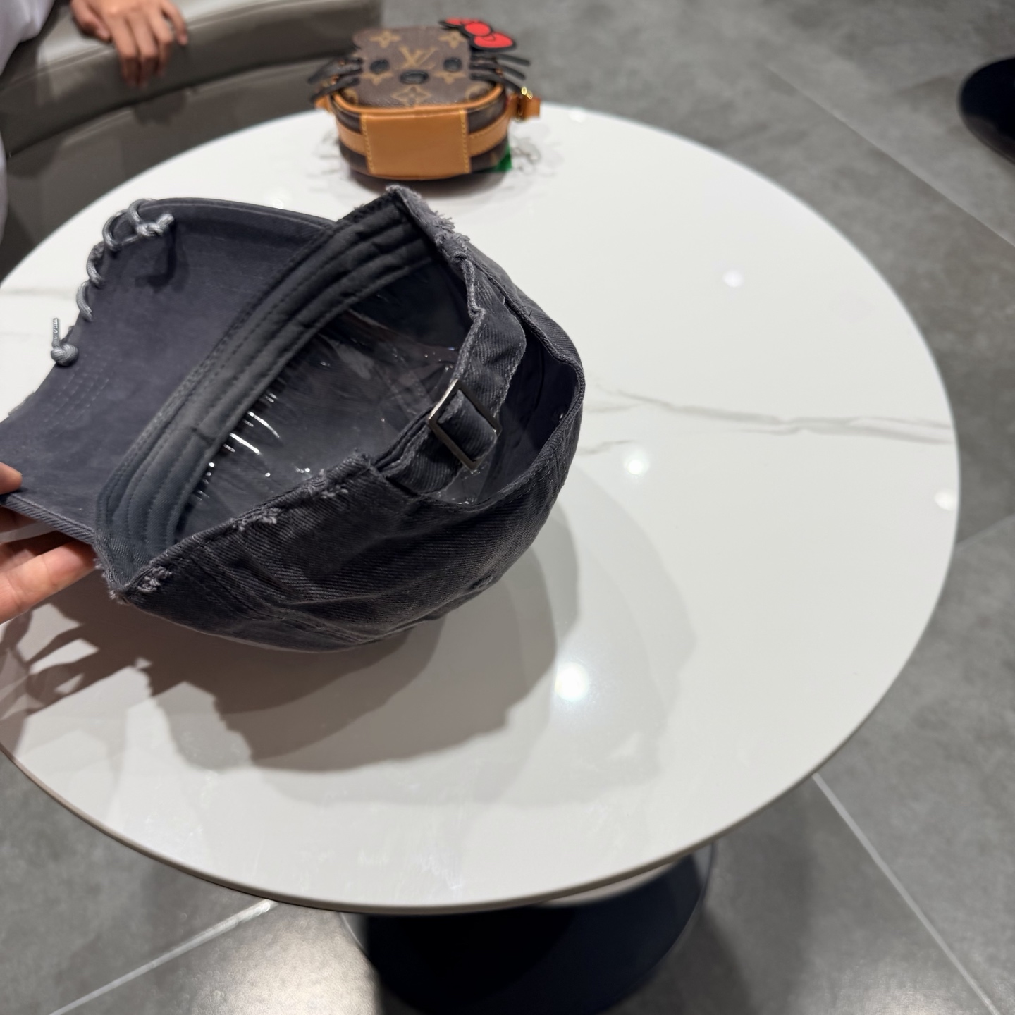 爱马仕 新款棒球帽，新款鸭舌帽，男女通用，头围57cm