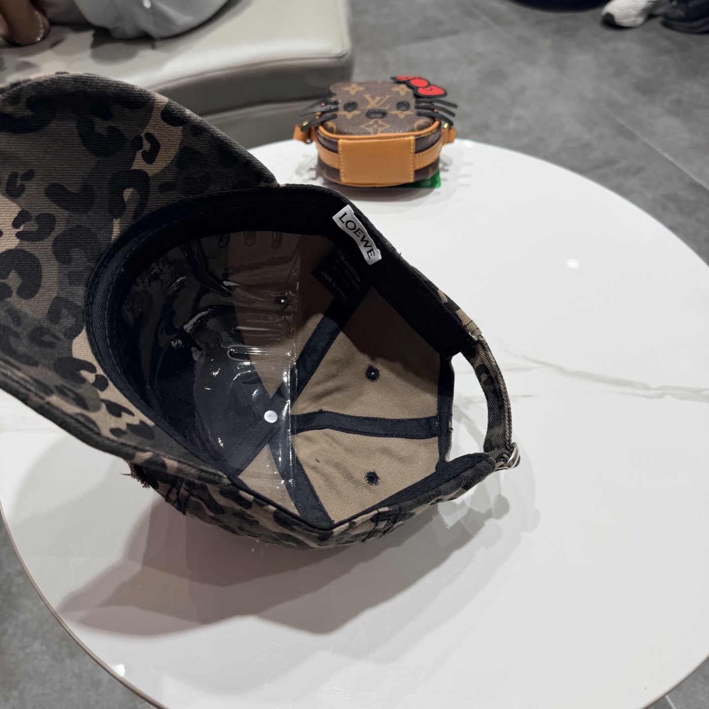 LOEWE【罗意威】新款棒球帽，专柜同步出货，大牌款超好搭配，赶紧入手