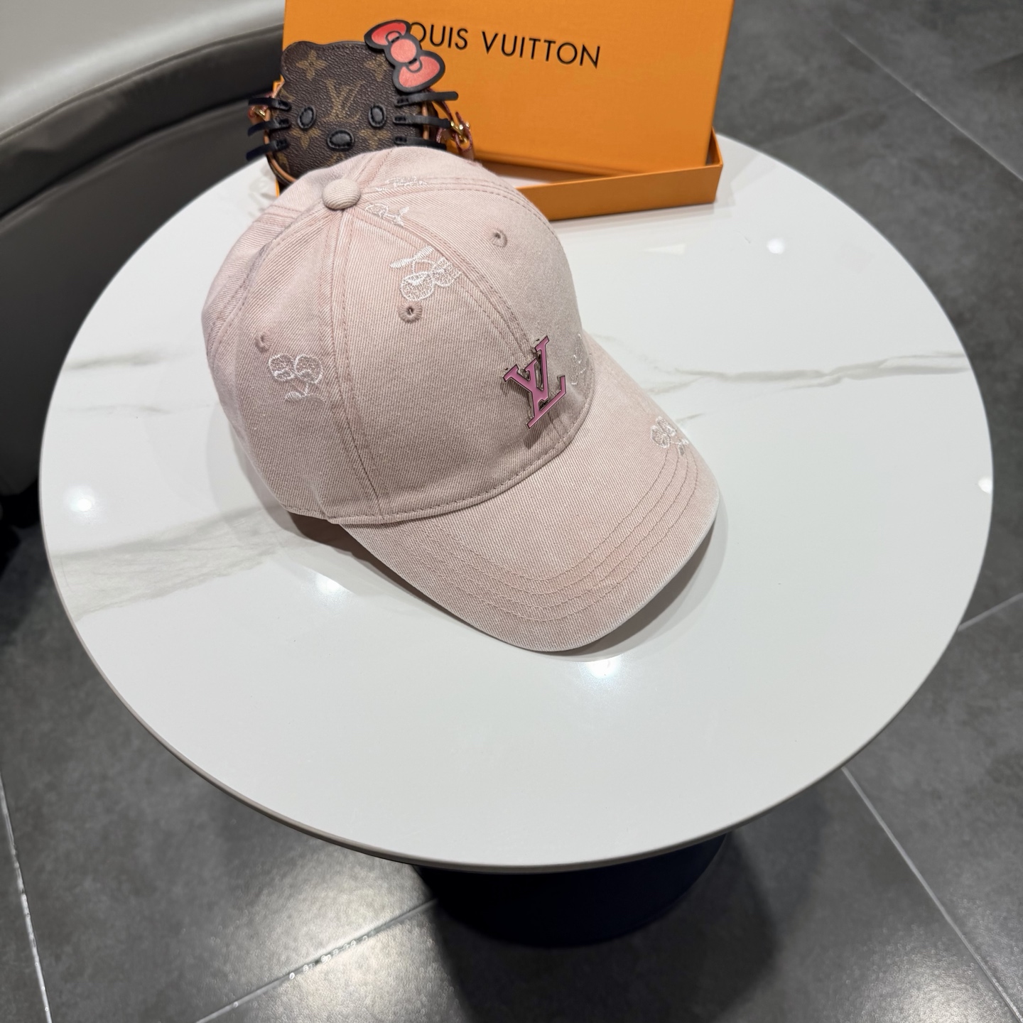 LV路易威登棒球帽  轻盈透气。完美版型，对格精准无误，男女适用