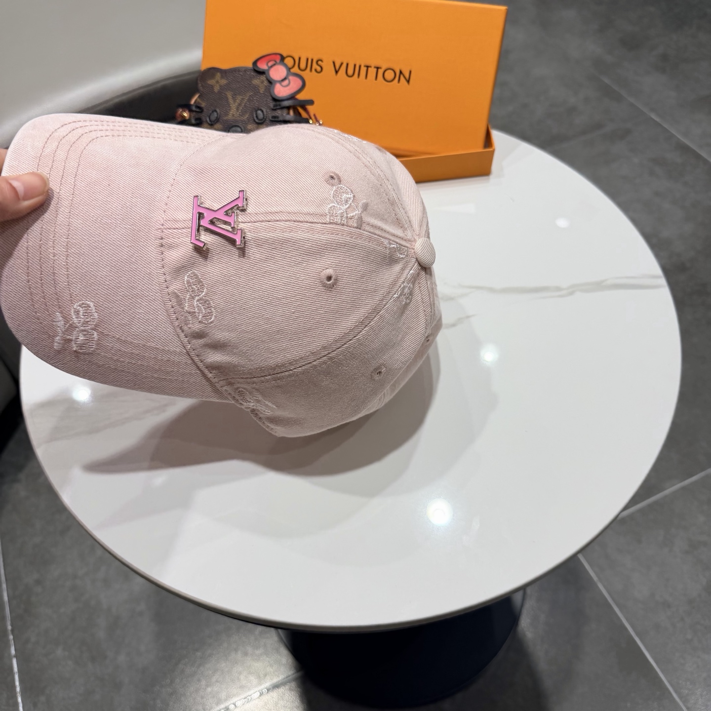 LV路易威登棒球帽  轻盈透气。完美版型，对格精准无误，男女适用
