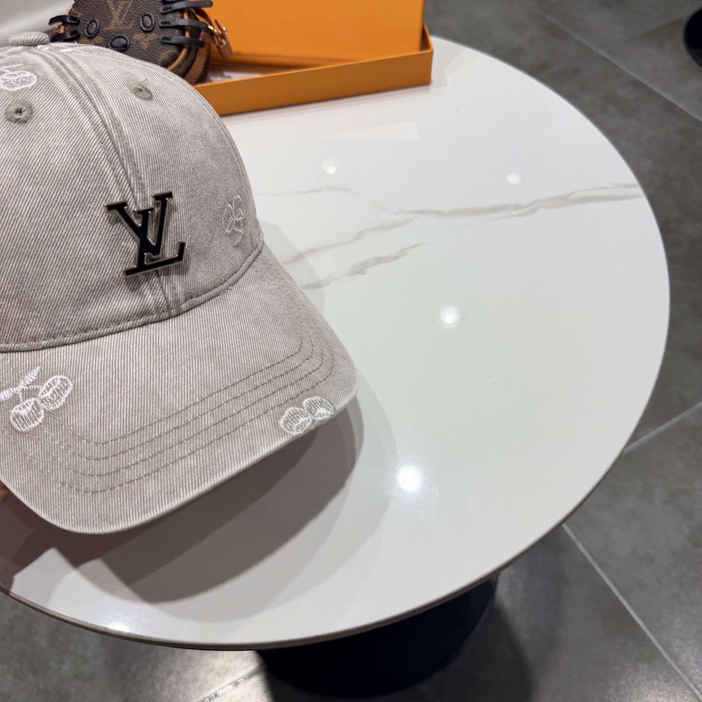 LV路易威登棒球帽  轻盈透气。完美版型，对格精准无误，男女适用