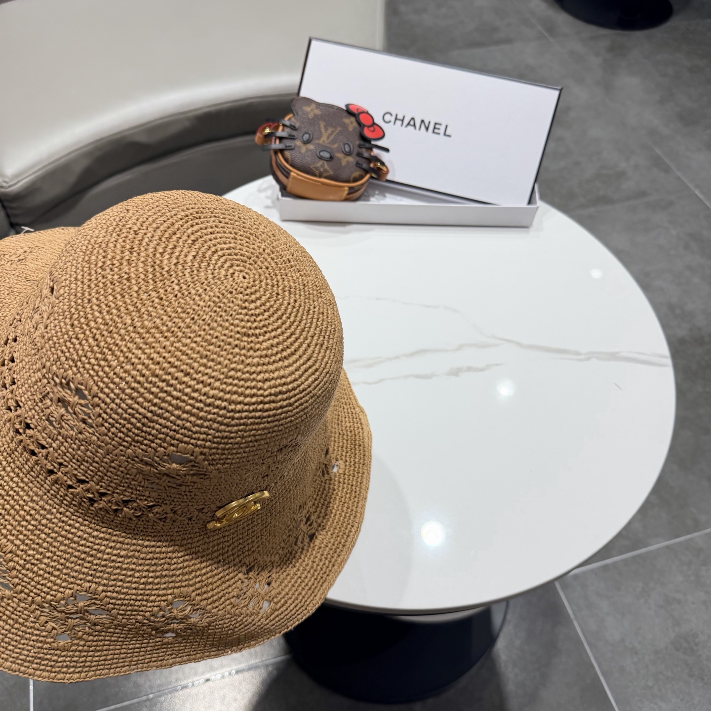 Chanel香奈儿2026新款夏季拉菲草手工编织镂空草帽女夏季防晒遮阳大檐帽可折叠度假帽