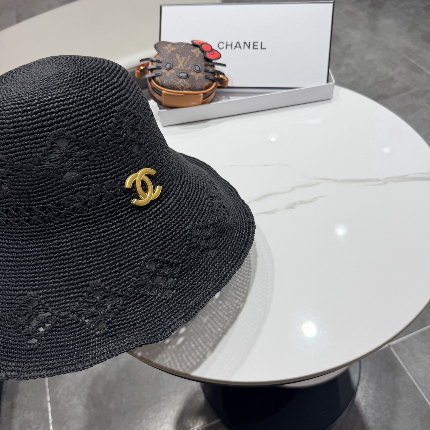 Chanel香奈儿2026新款夏季拉菲草手工编织镂空草帽女夏季防晒遮阳大檐帽可折叠度假帽