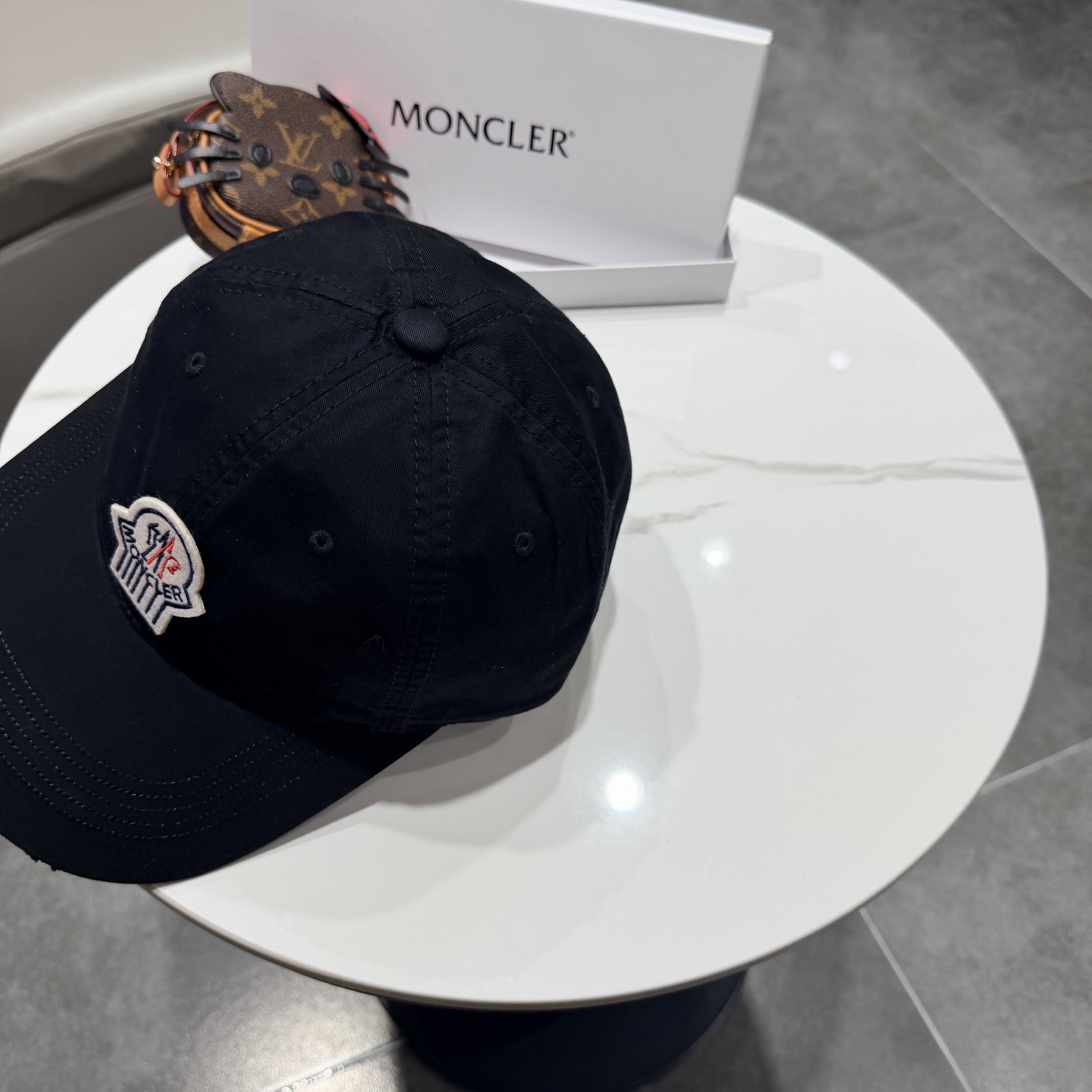 蒙口MONCLER2026 新款棒球帽，时尚炸街单品，风格很OK，网红.时尚博主的最爱！高品质舒适透气，