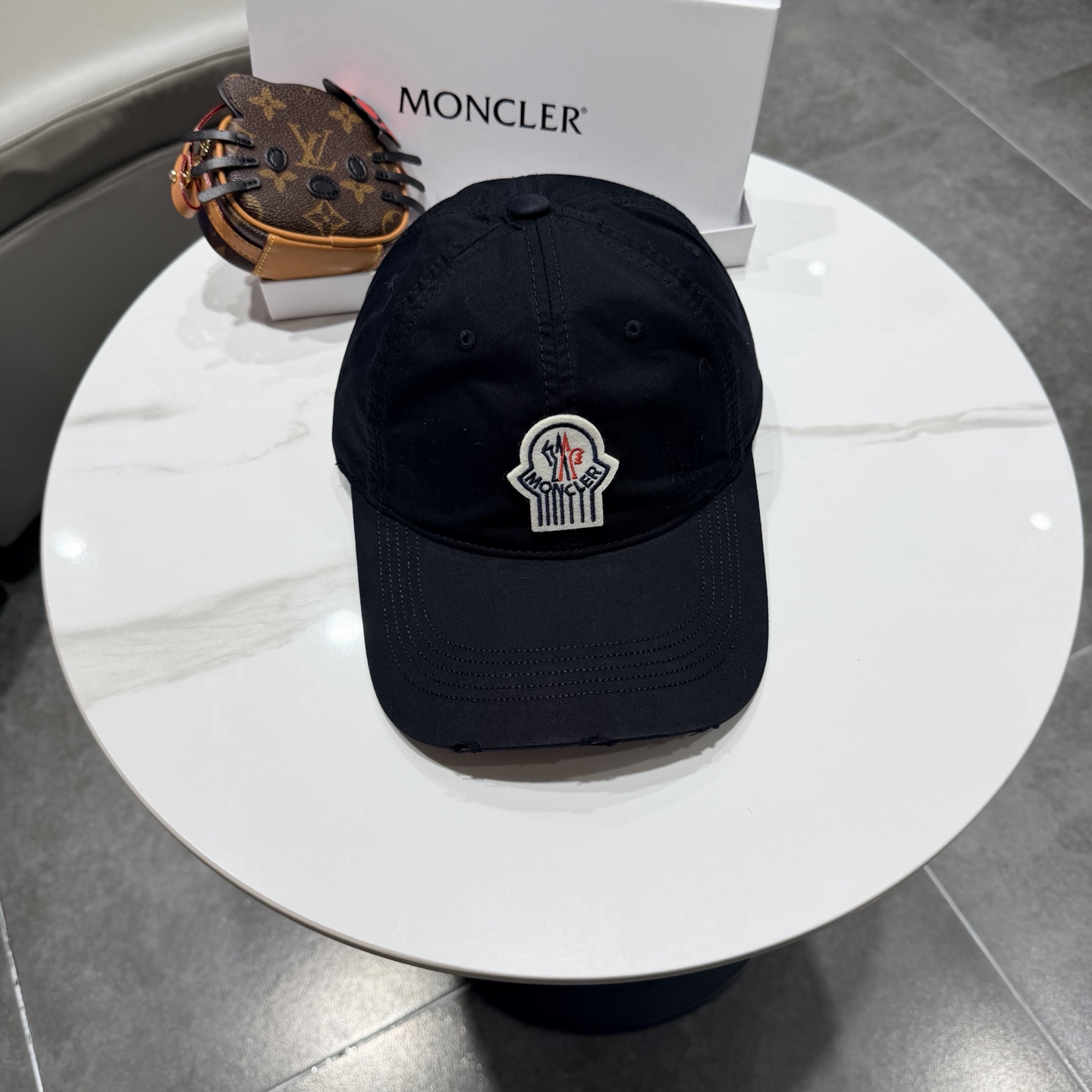蒙口MONCLER2026 新款棒球帽，时尚炸街单品，风格很OK，网红.时尚博主的最爱！高品质舒适透气，
