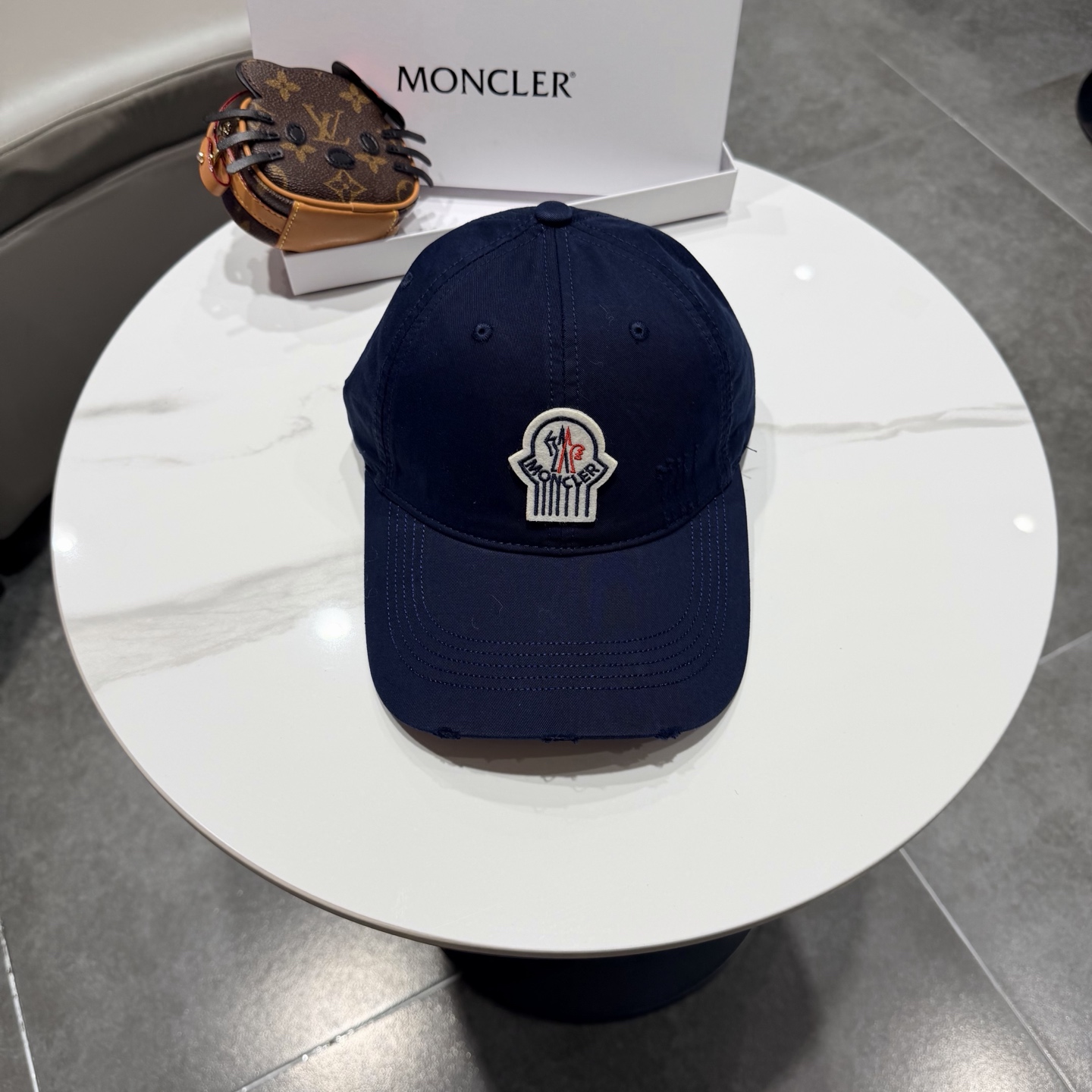 蒙口MONCLER2026 新款棒球帽，时尚炸街单品，风格很OK，网红.时尚博主的最爱！高品质舒适透气，