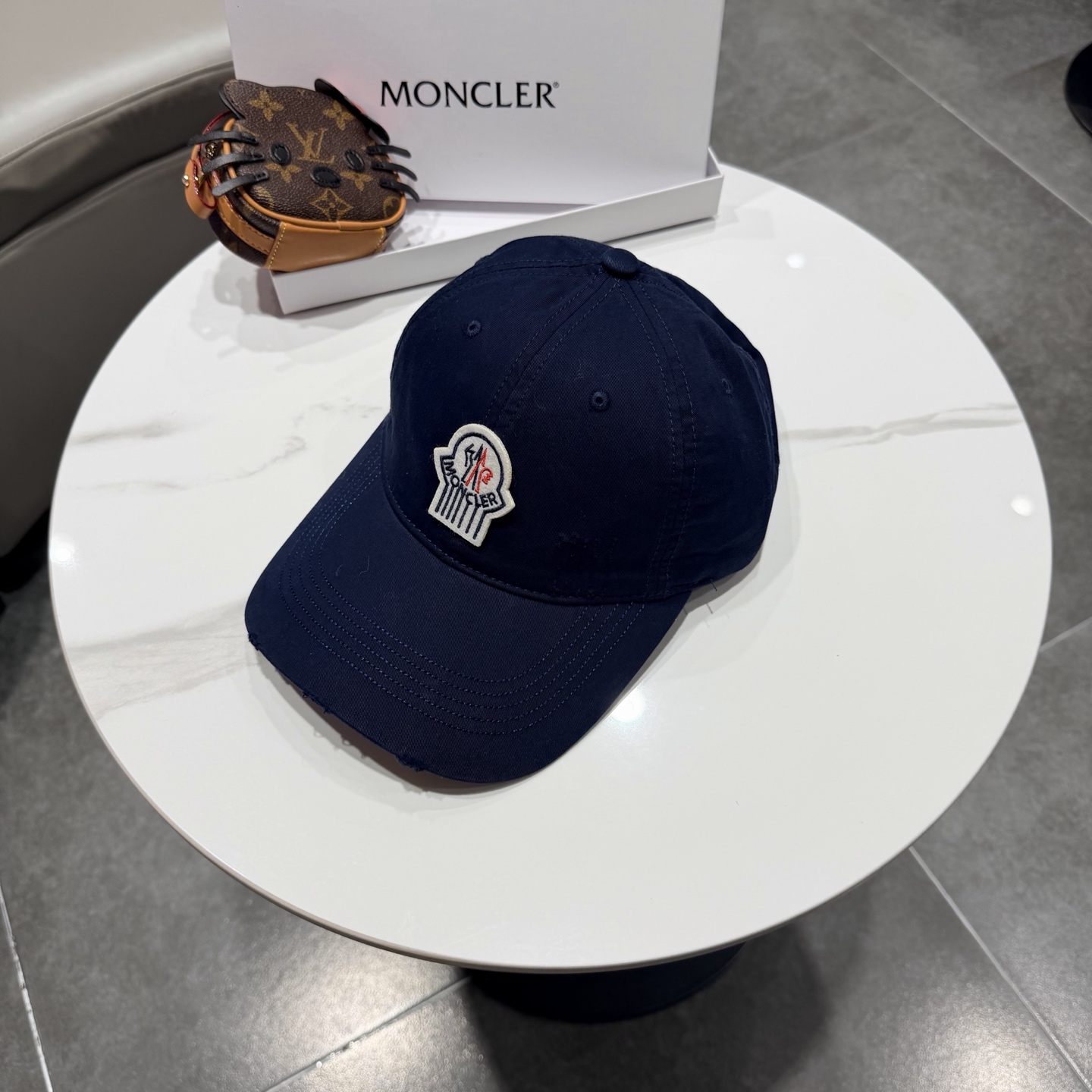 蒙口MONCLER2026 新款棒球帽，时尚炸街单品，风格很OK，网红.时尚博主的最爱！高品质舒适透气，