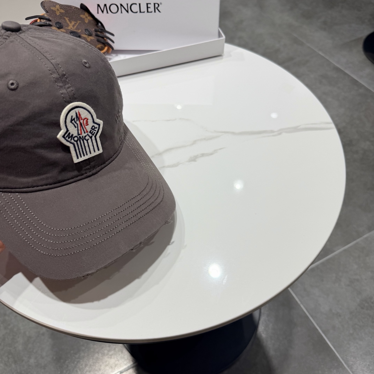 蒙口MONCLER2026 新款棒球帽，时尚炸街单品，风格很OK，网红.时尚博主的最爱！高品质舒适透气，