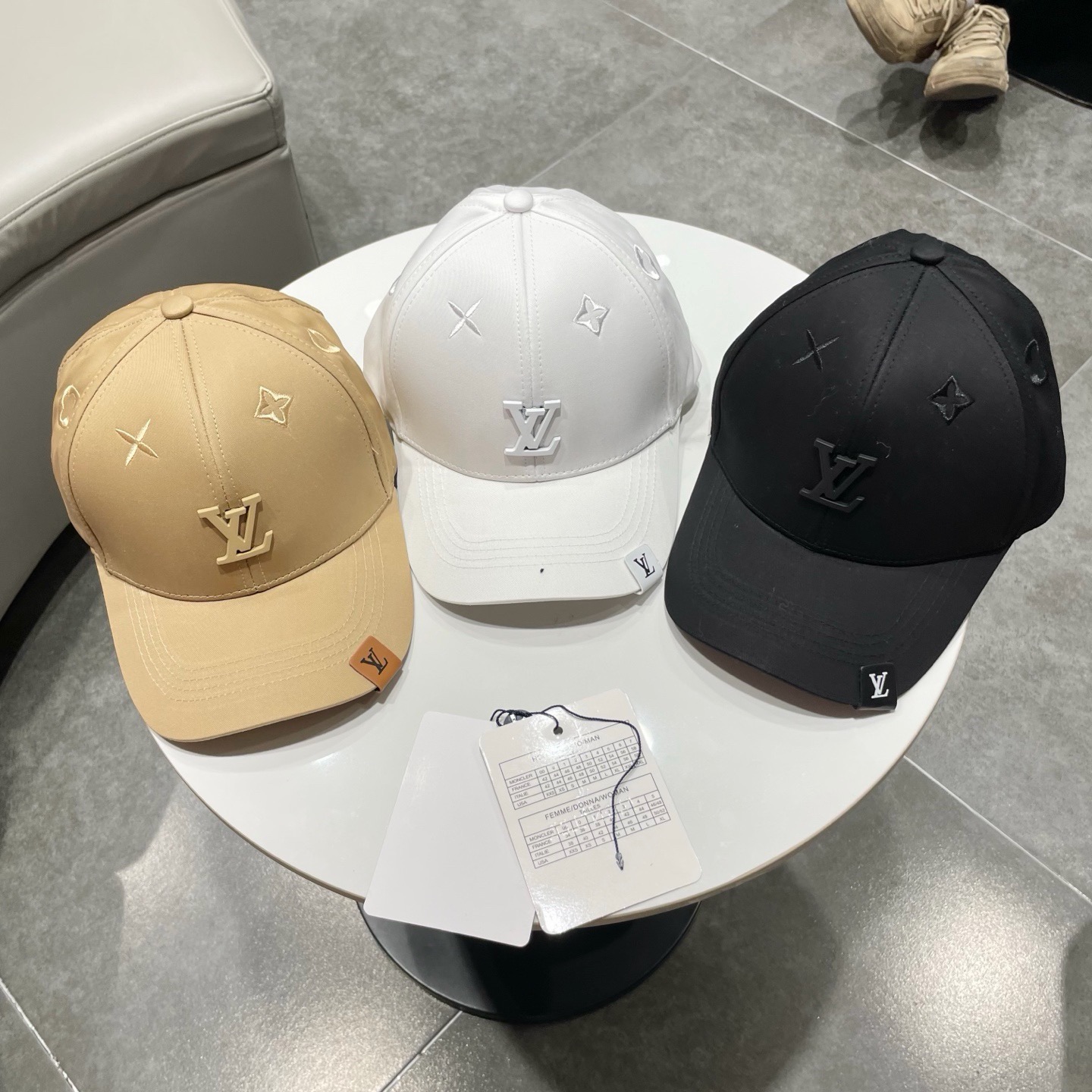 🧢路易威登棒球帽 LouisVuitton😍新款LV棒球帽，重工打造♥️高端大气，百搭款🤗男女通用！跑量