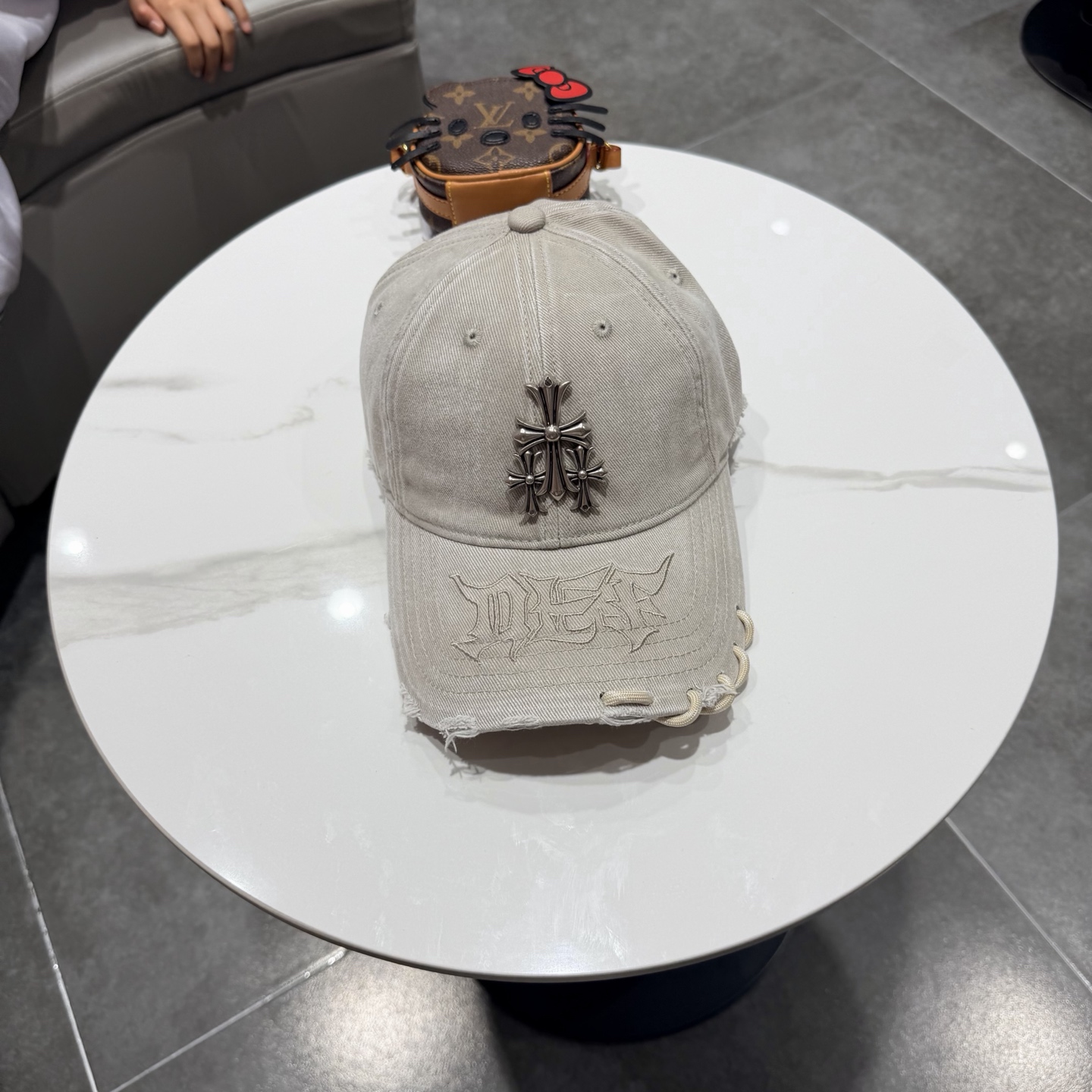 🆕  新款克罗心重工定制版✓棒球帽面料全新升级！质感好版型正！做了扎染工艺~ 很特别！