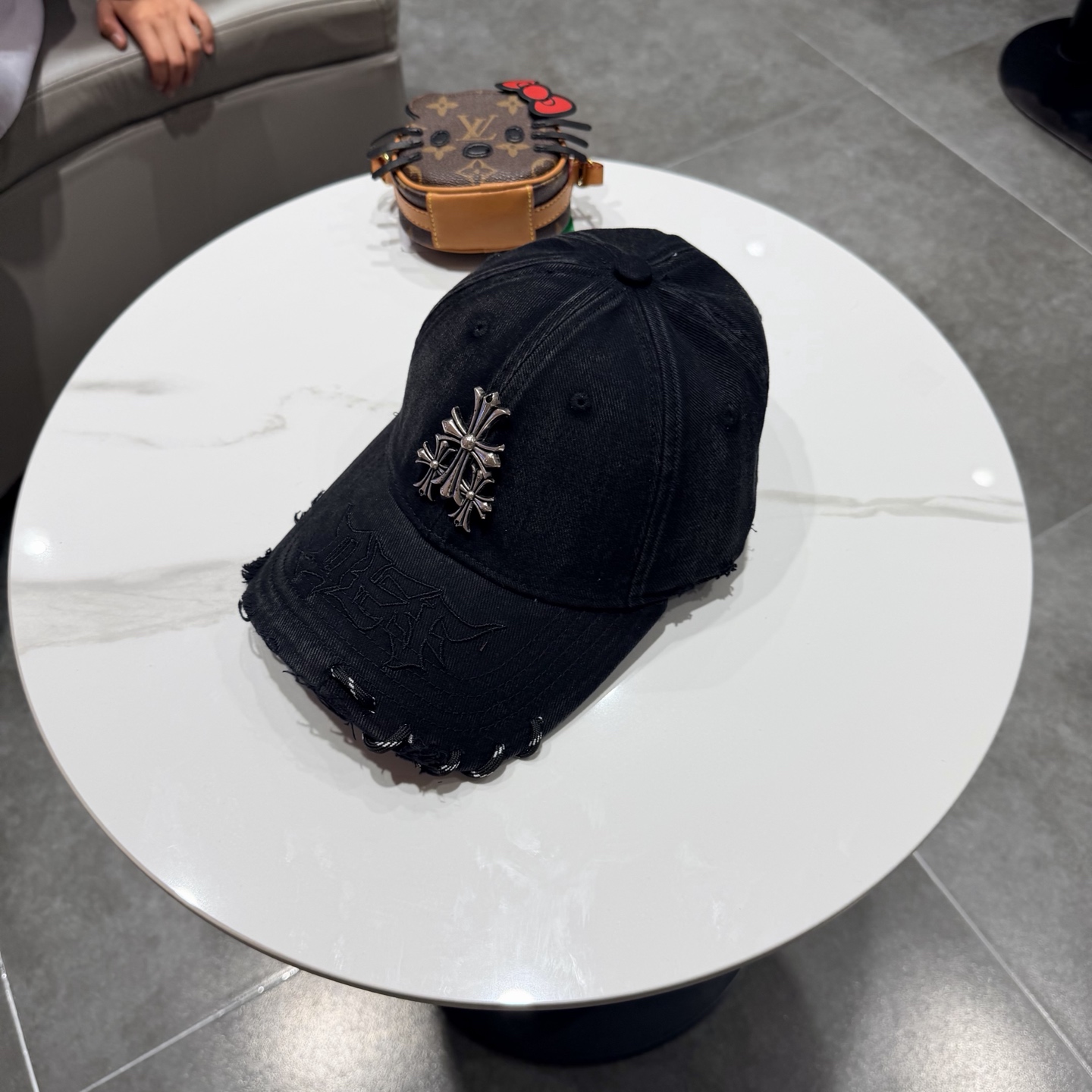 🆕  新款克罗心重工定制版✓棒球帽面料全新升级！质感好版型正！做了扎染工艺~ 很特别！