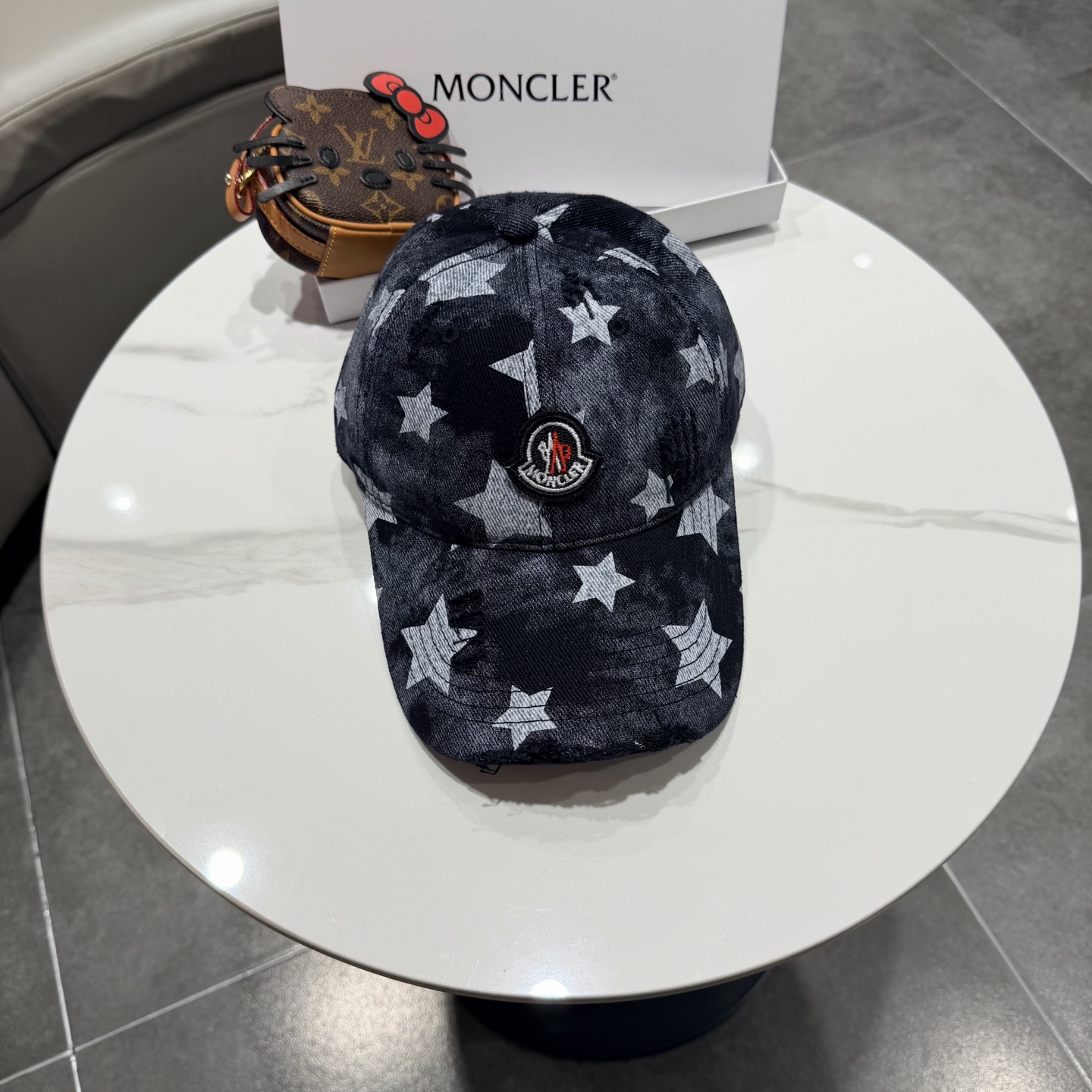蒙口MONCLER2026新款棒球帽，时尚炸街单品，风格很OK，网红.时尚博主的最爱！高品质舒适透气，凹