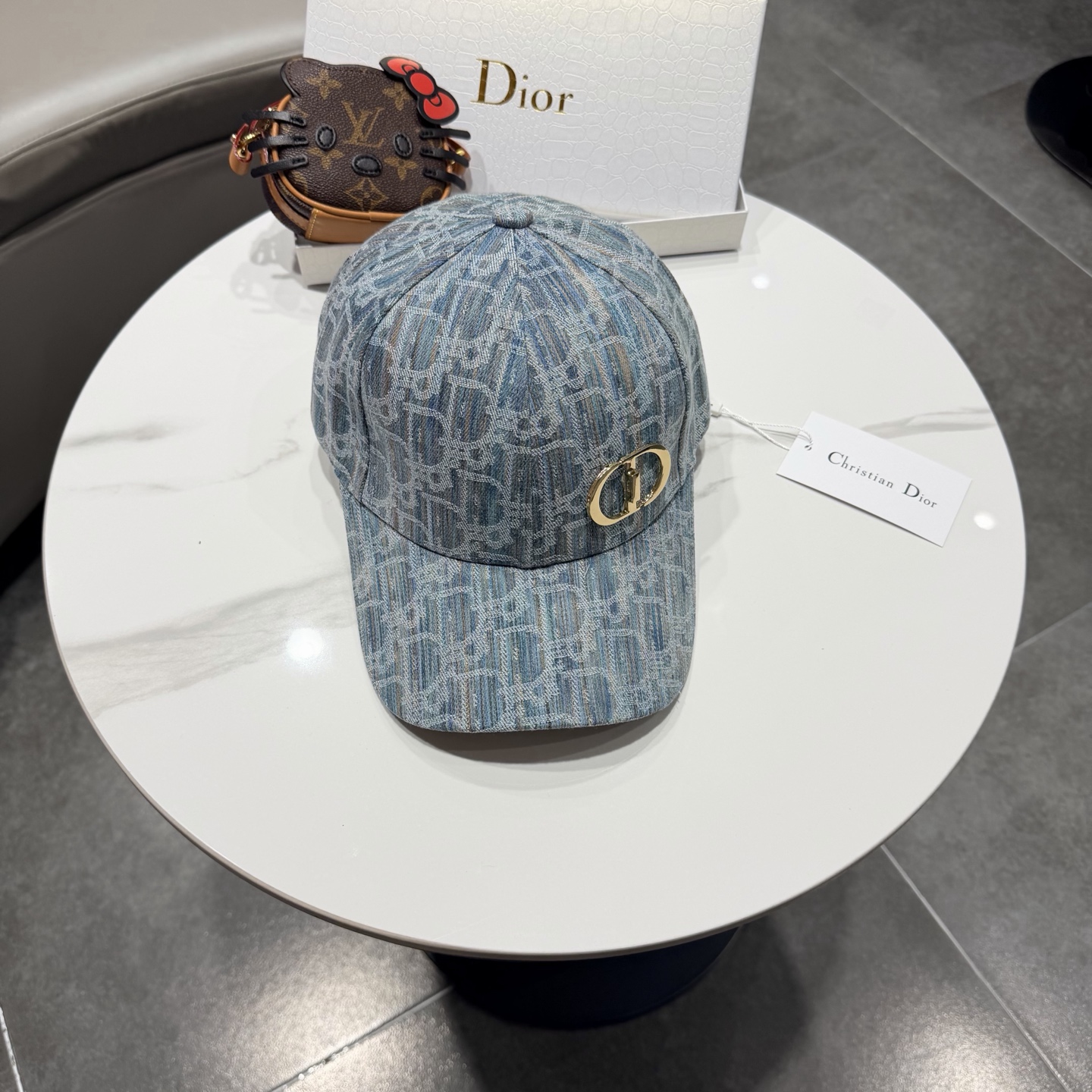 DIOR迪奥 官网同步新款发布 老花D家棒球帽🧢，水洗标吊牌齐全，超级火爆