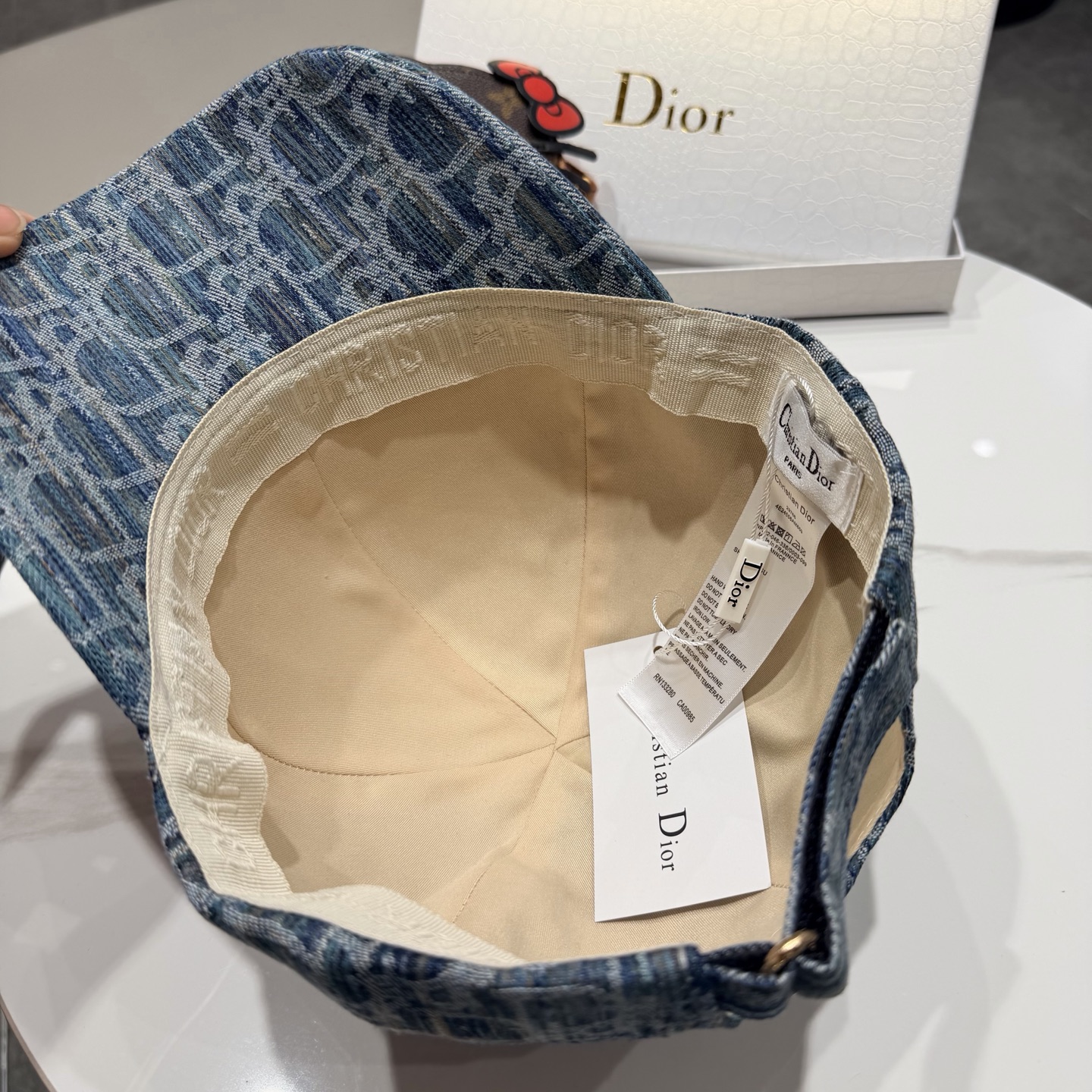 DIOR迪奥 官网同步新款发布 老花D家棒球帽🧢，水洗标吊牌齐全，超级火爆