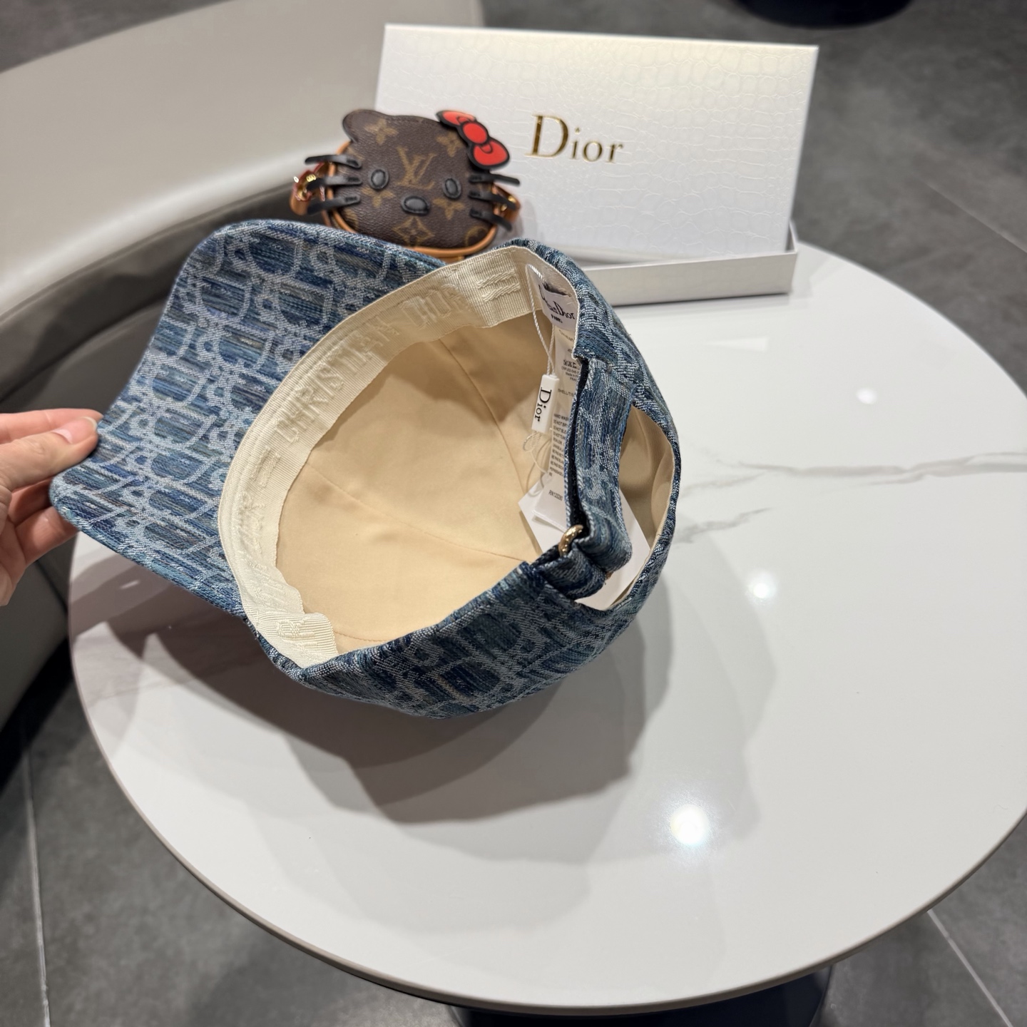 DIOR迪奥 官网同步新款发布 老花D家棒球帽🧢，水洗标吊牌齐全，超级火爆
