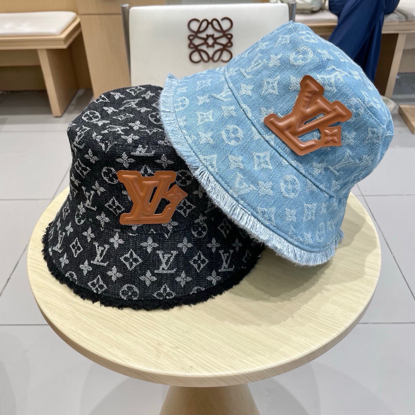 🧢路易威登渔夫帽 LouisVuitton😍新款LV棒球帽，重工打造♥️高端大气，百搭款🤗男女通用！跑量