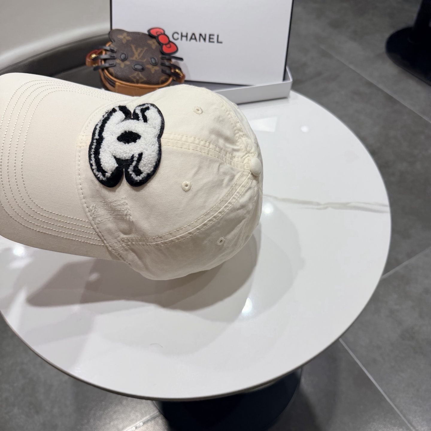 香奈儿2026新款经典休闲潮流款 上架简约棒球帽🧢日韩风格，随便搭配都超好看！出门旅游，绝对要入手的一款