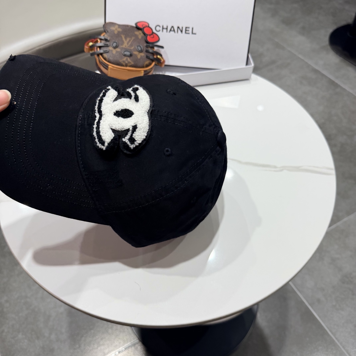 香奈儿2026新款经典休闲潮流款 上架简约棒球帽🧢日韩风格，随便搭配都超好看！出门旅游，绝对要入手的一款