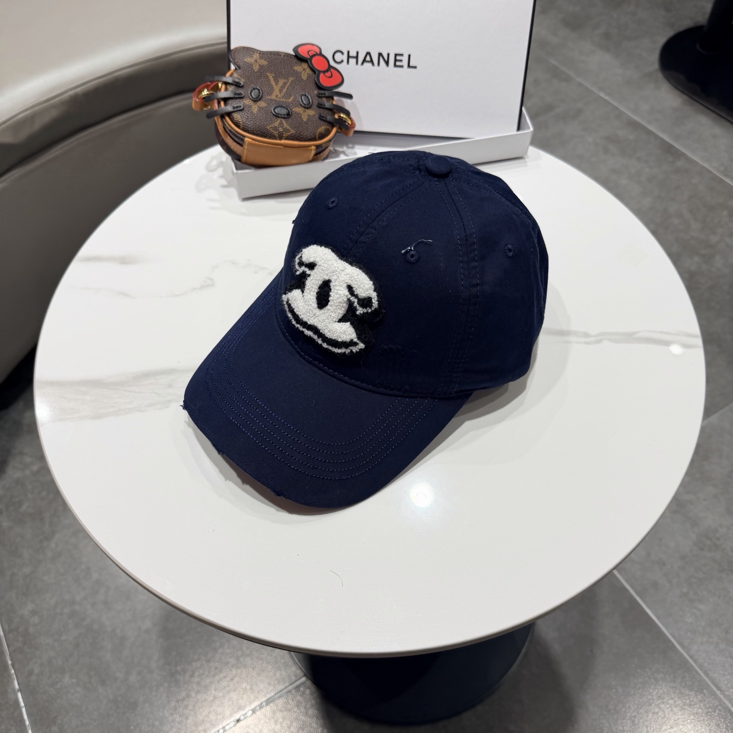 香奈儿2026新款经典休闲潮流款 上架简约棒球帽🧢日韩风格，随便搭配都超好看！出门旅游，绝对要入手的一款