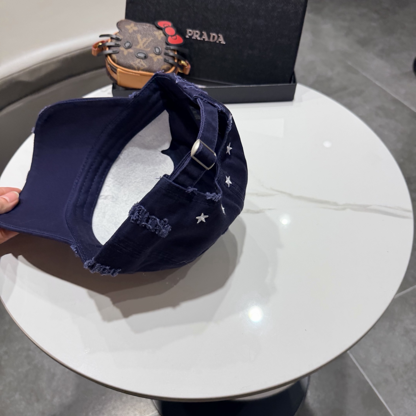 【普拉达】Prada 2026春夏新款大牌棒球帽，渔夫帽，显脸小 大牌款超好搭配，赶紧入手！