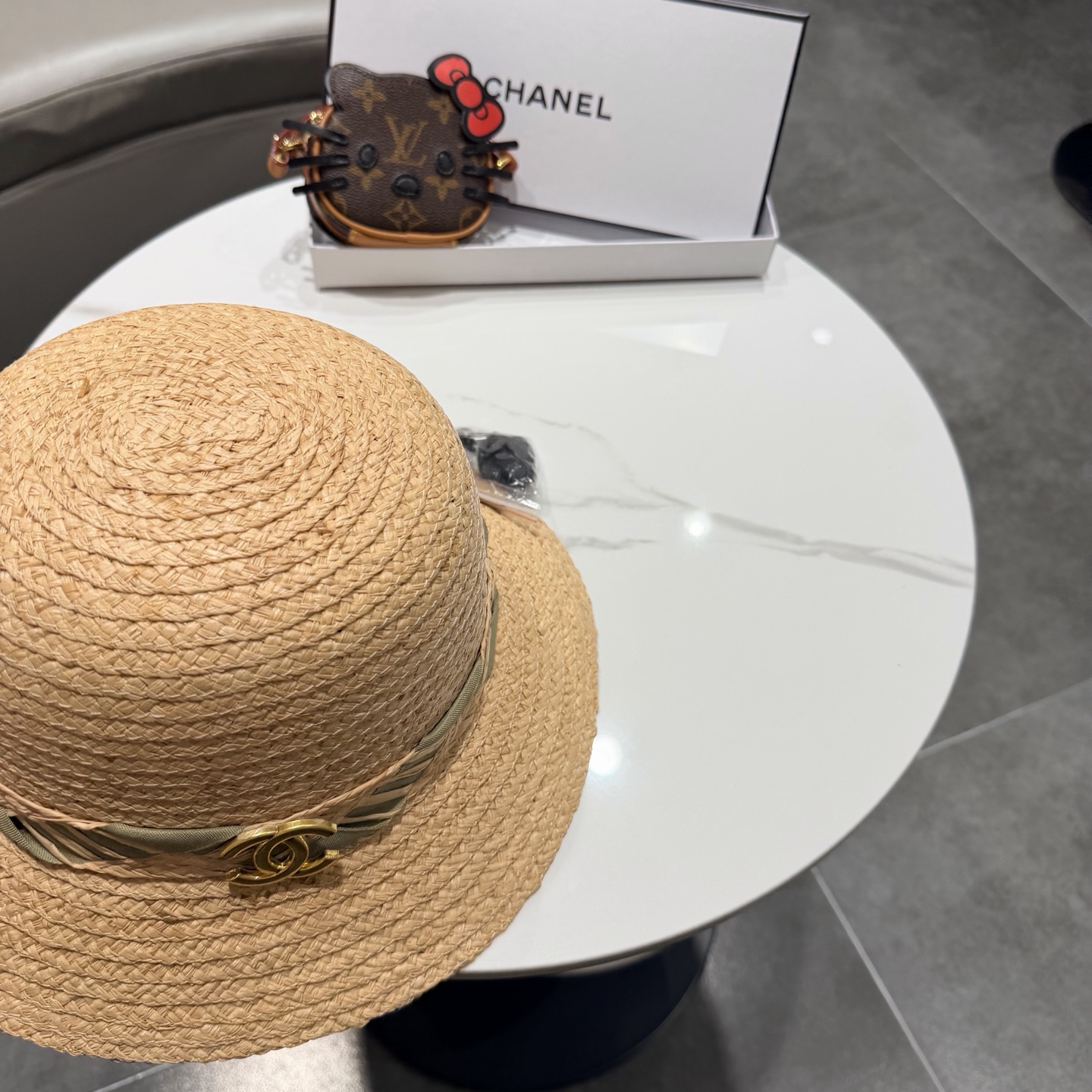 Chanel香奈儿拉菲草盆帽，高级定制，头围57cm