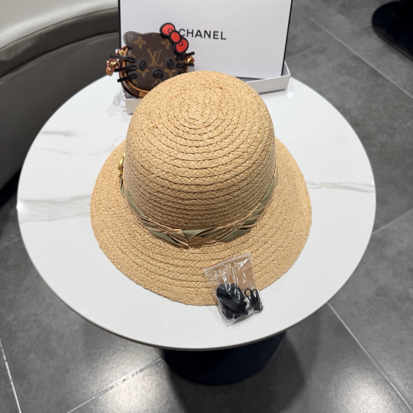 Chanel香奈儿拉菲草盆帽，高级定制，头围57cm