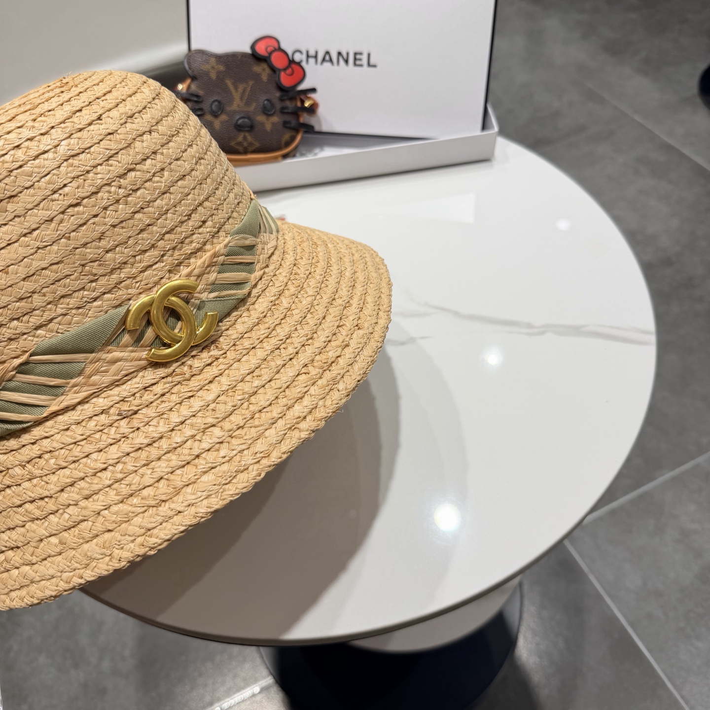 Chanel香奈儿拉菲草盆帽，高级定制，头围57cm