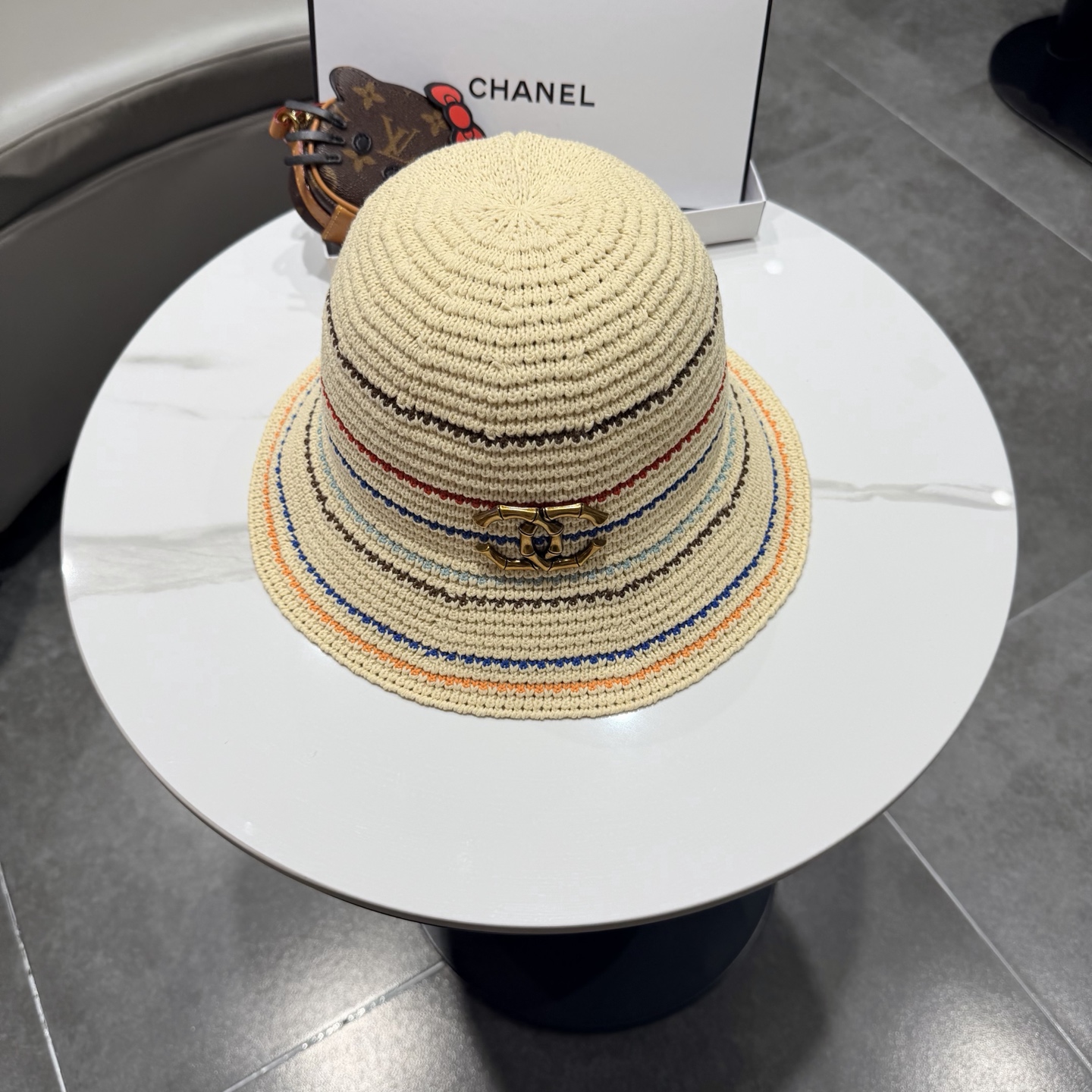 Chanel香奈儿针织渔夫帽镂空透气显脸小防晒水桶帽女款条纹海边沙滩遮阳太阳帽