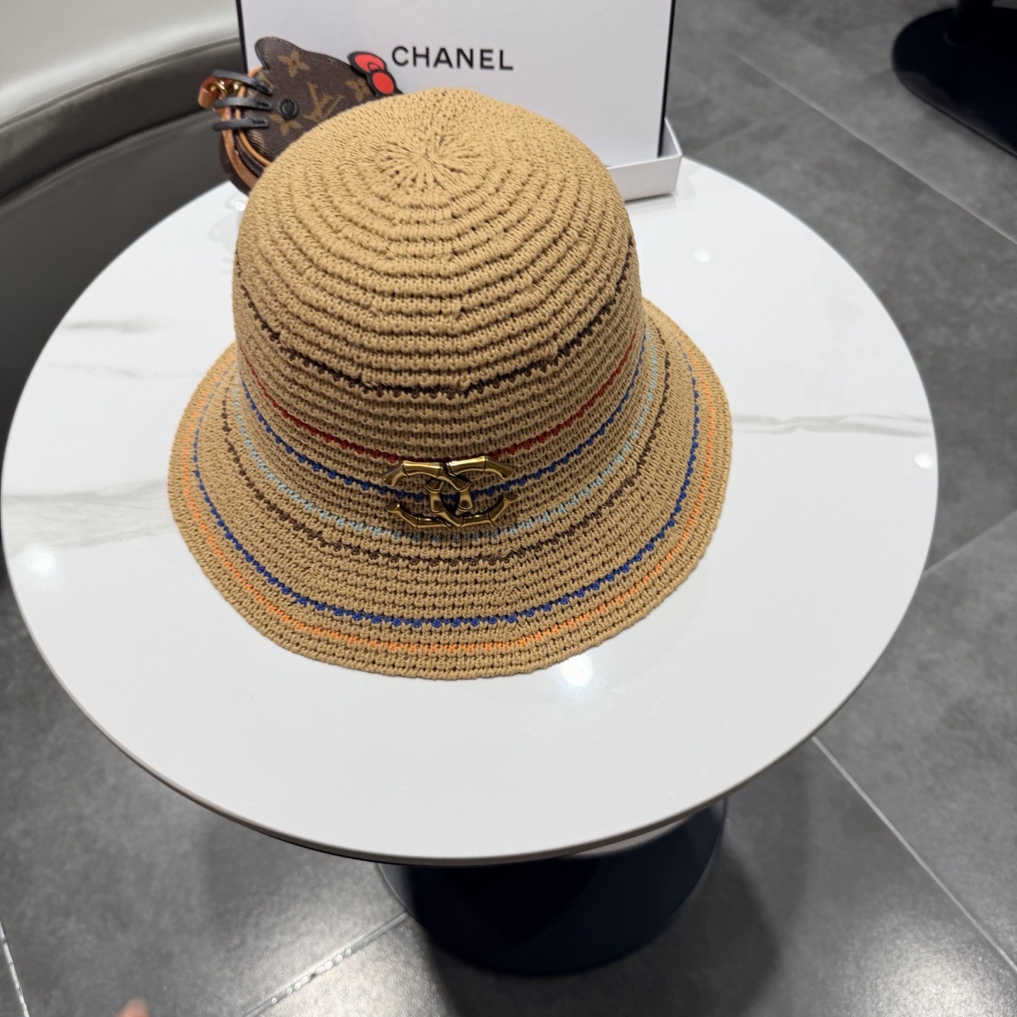Chanel香奈儿针织渔夫帽镂空透气显脸小防晒水桶帽女款条纹海边沙滩遮阳太阳帽