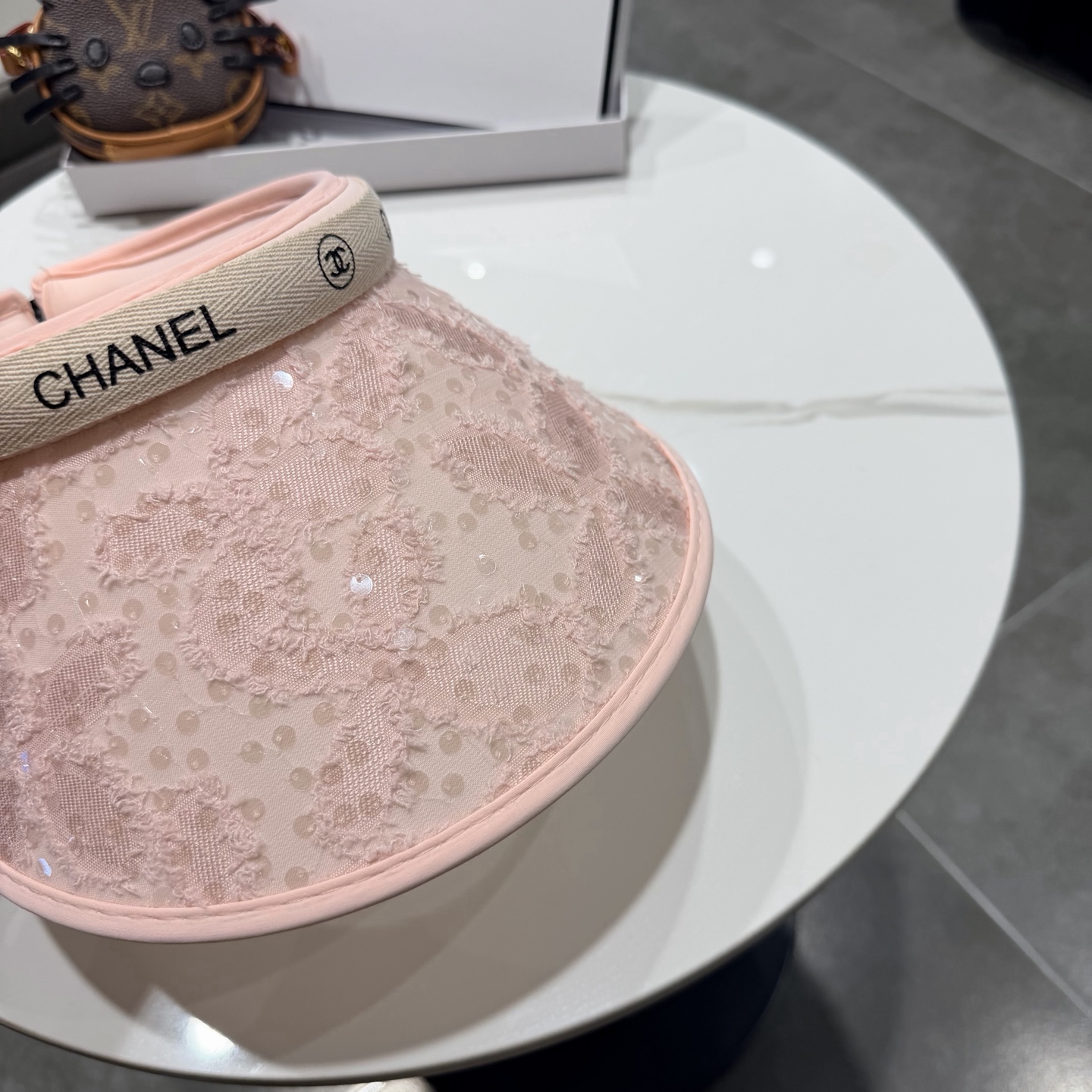 【CHANEL香奈儿】2026新款独家款小香亮片遮阳帽空顶帽，🔆遮阳百搭～休闲出街神器