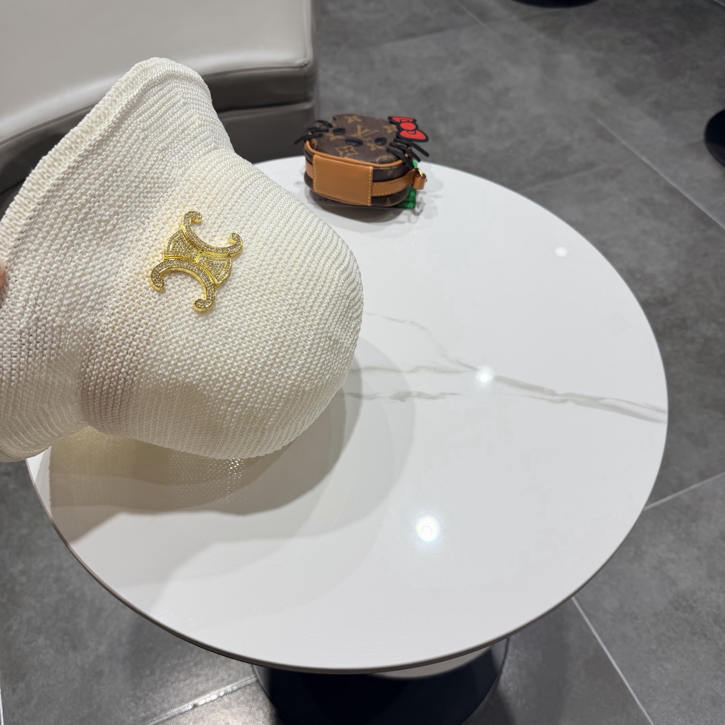 赛琳celine春夏季新款纯色甜美边渔夫帽女户外出游透气遮阳防晒帽子盆帽