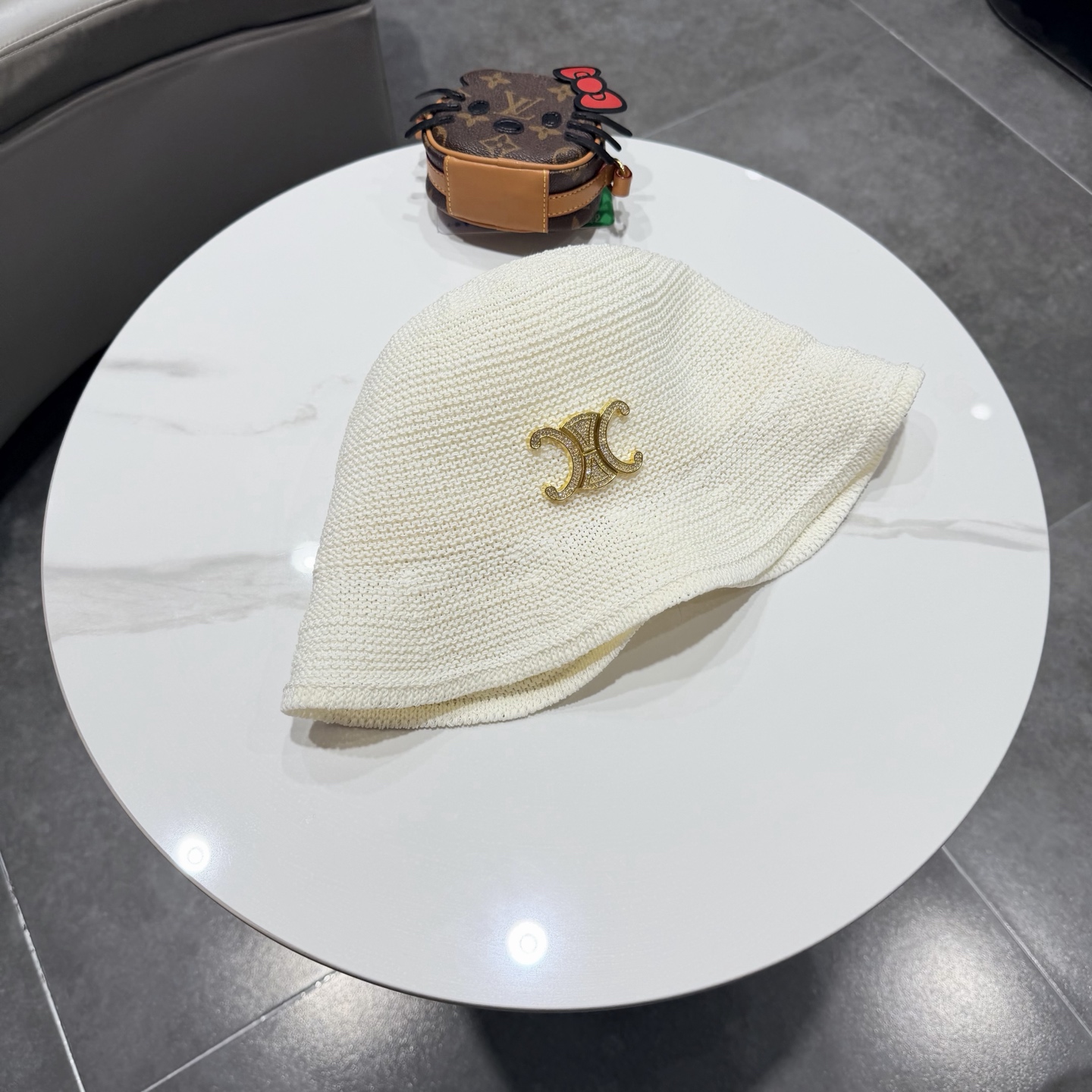赛琳celine春夏季新款纯色甜美边渔夫帽女户外出游透气遮阳防晒帽子盆帽