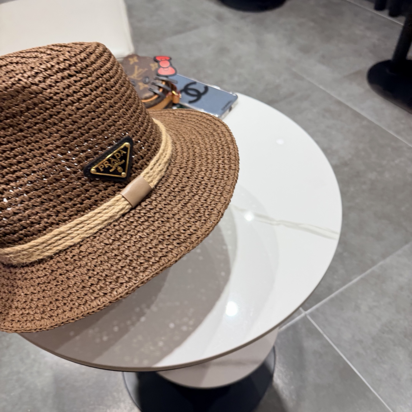 Prada普拉达2026 春夏新款法式平顶草大檐草帽遮阳防晒平檐礼帽