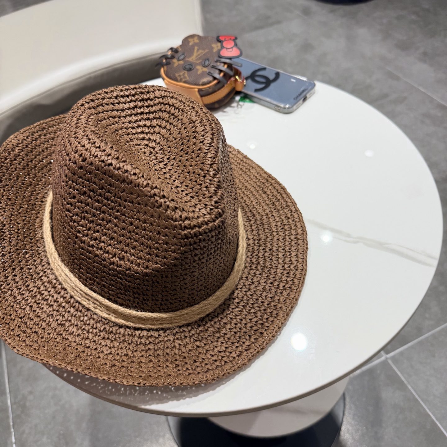 Prada普拉达2026 春夏新款法式平顶草大檐草帽遮阳防晒平檐礼帽