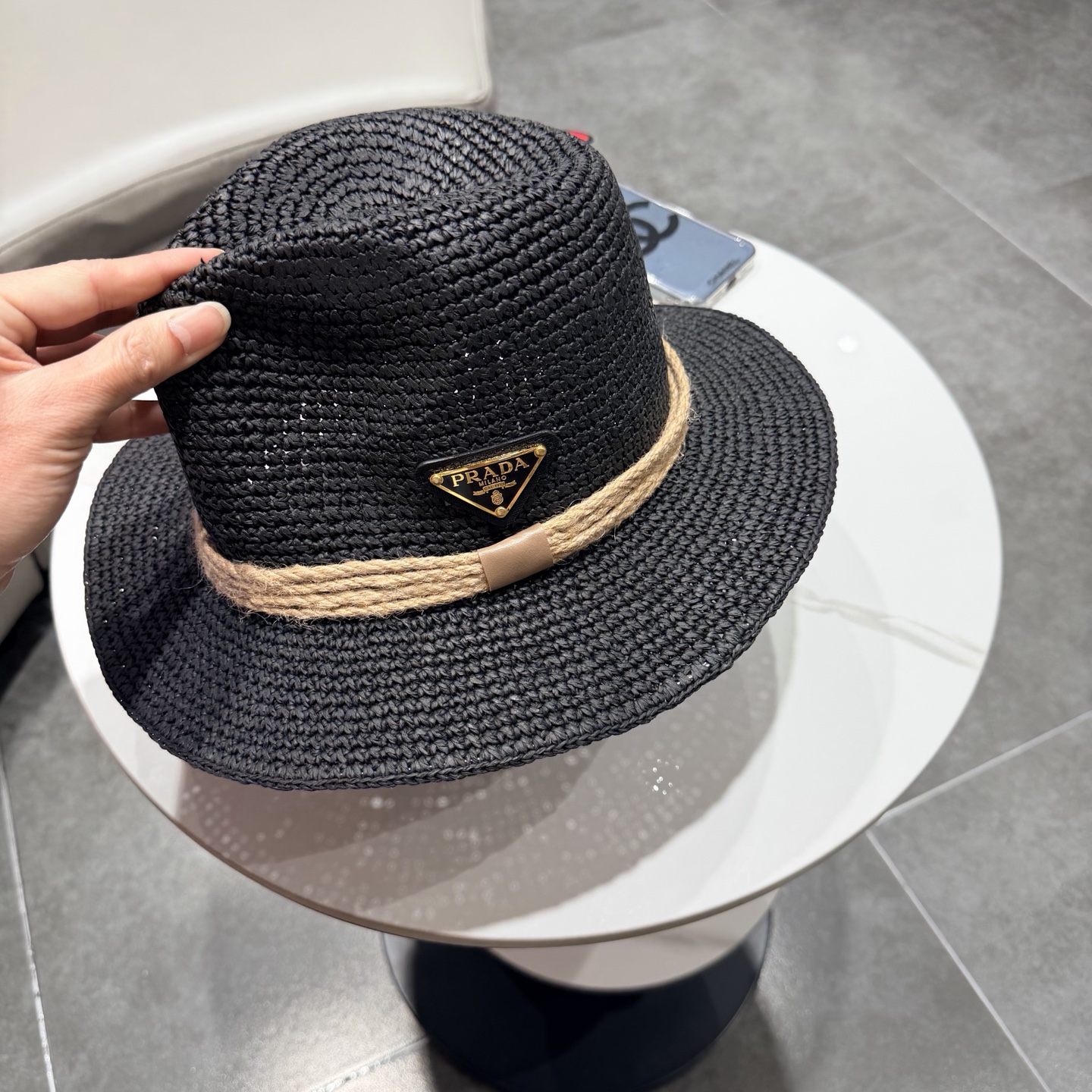 Prada普拉达2026 春夏新款法式平顶草大檐草帽遮阳防晒平檐礼帽
