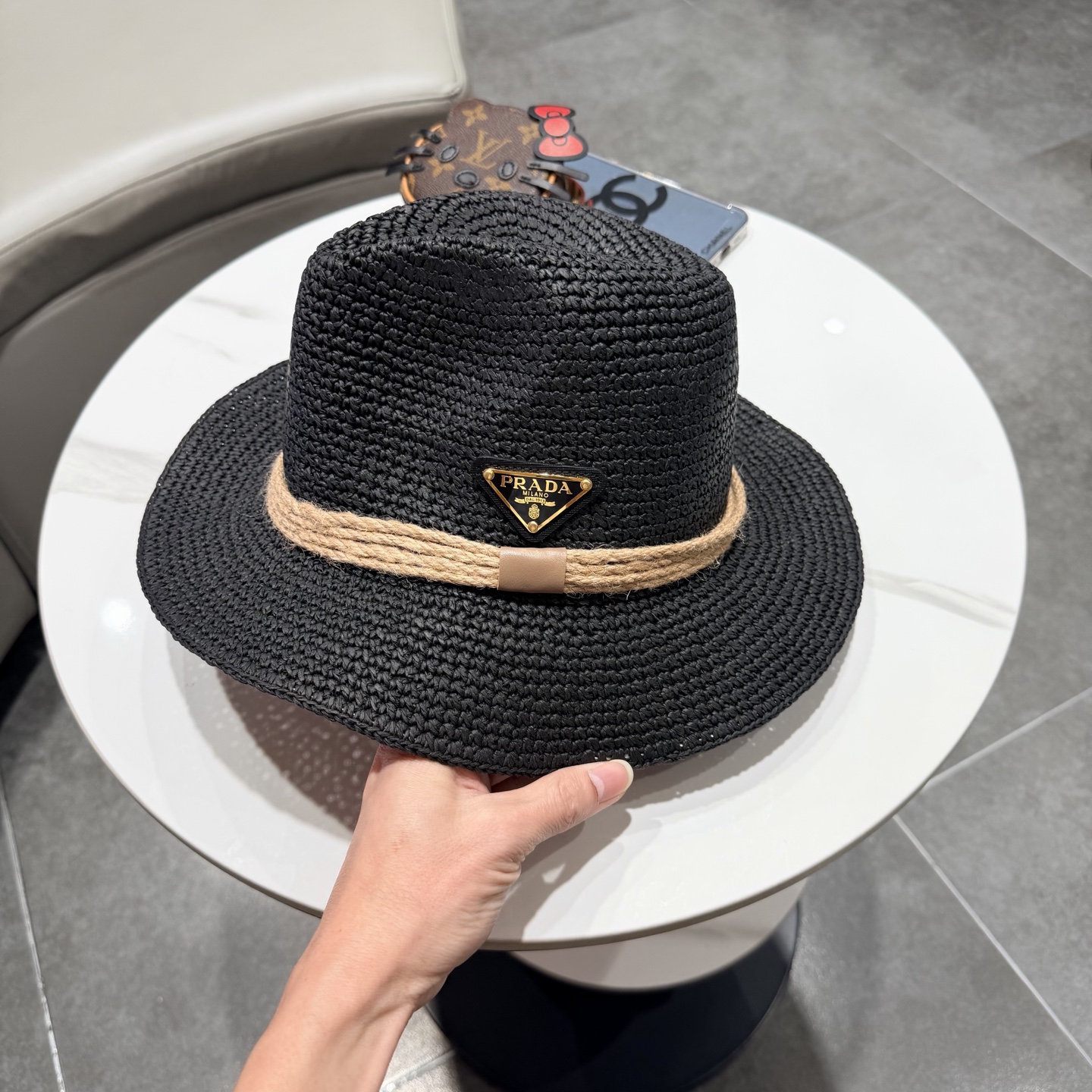 Prada普拉达2026 春夏新款法式平顶草大檐草帽遮阳防晒平檐礼帽
