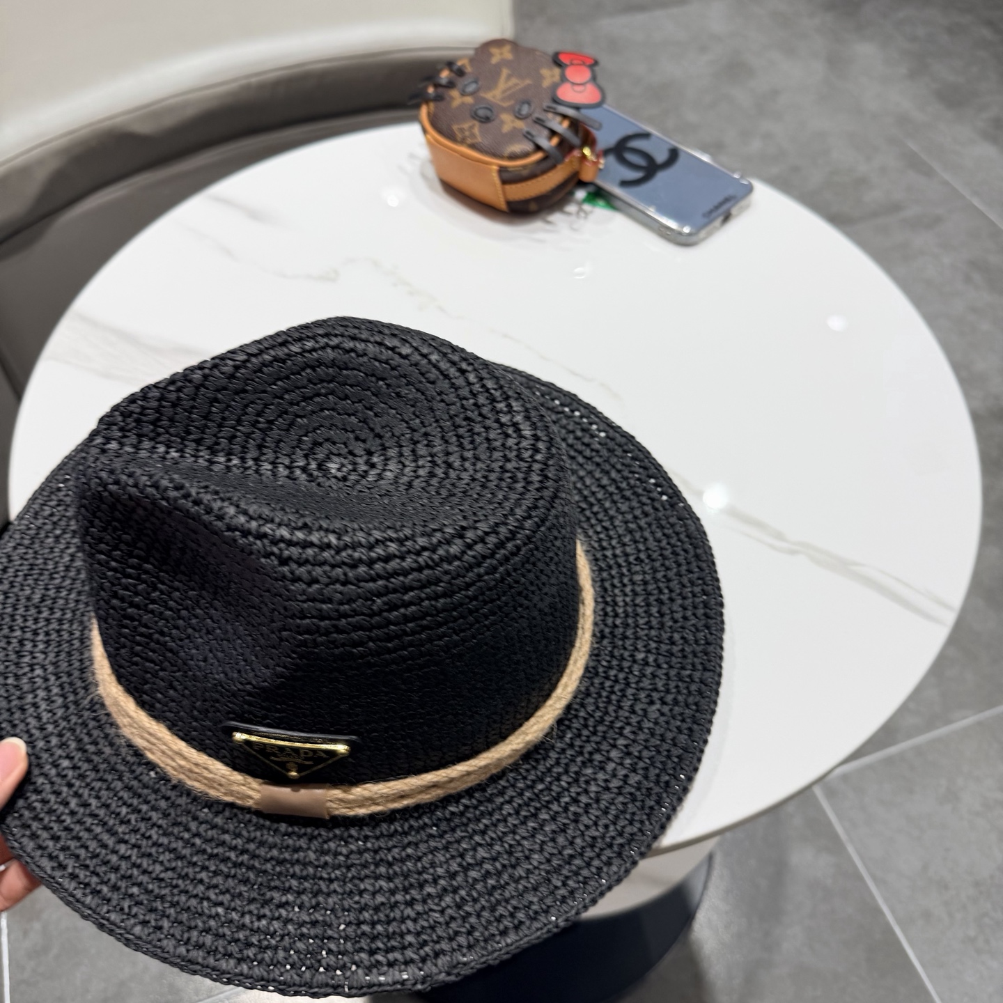 Prada普拉达2026 春夏新款法式平顶草大檐草帽遮阳防晒平檐礼帽